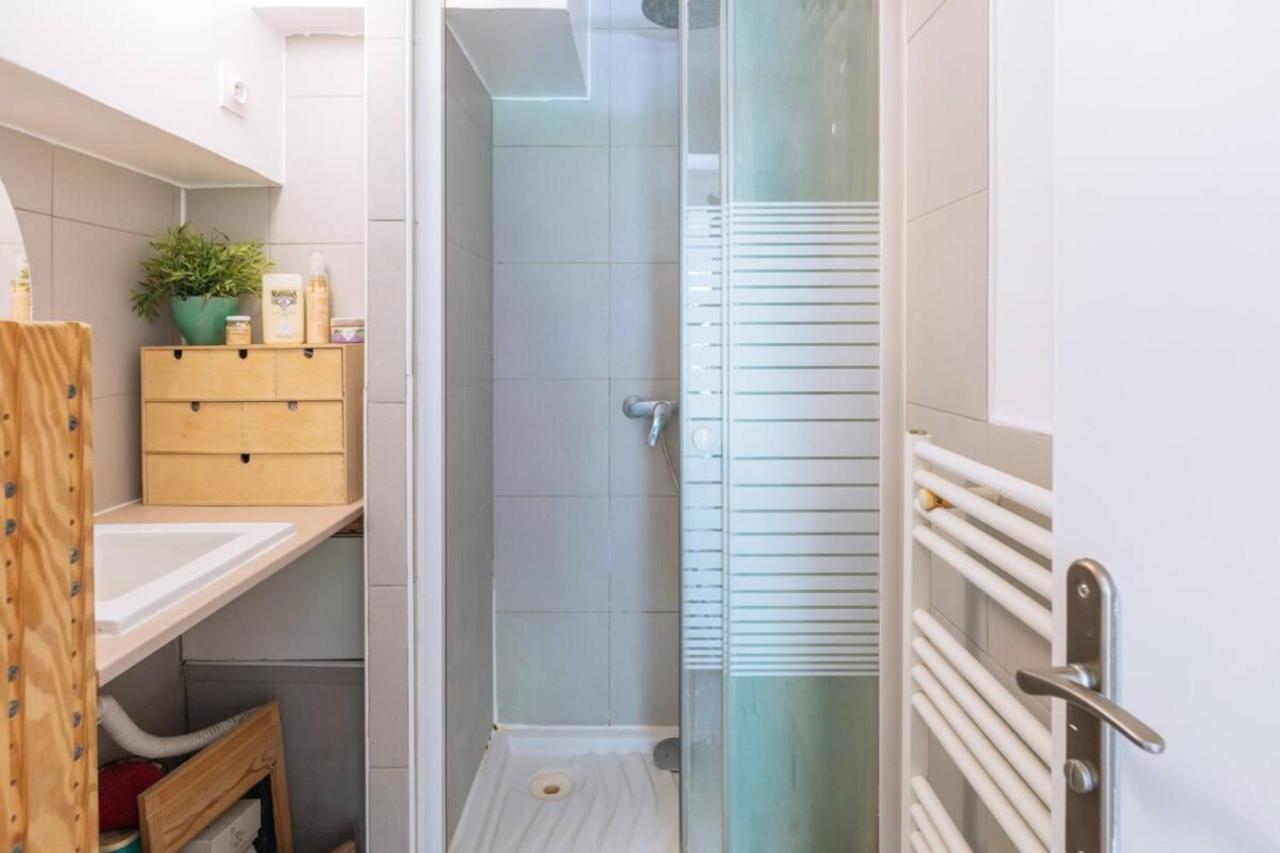 Apartment Charming Studio For 2 Paris
