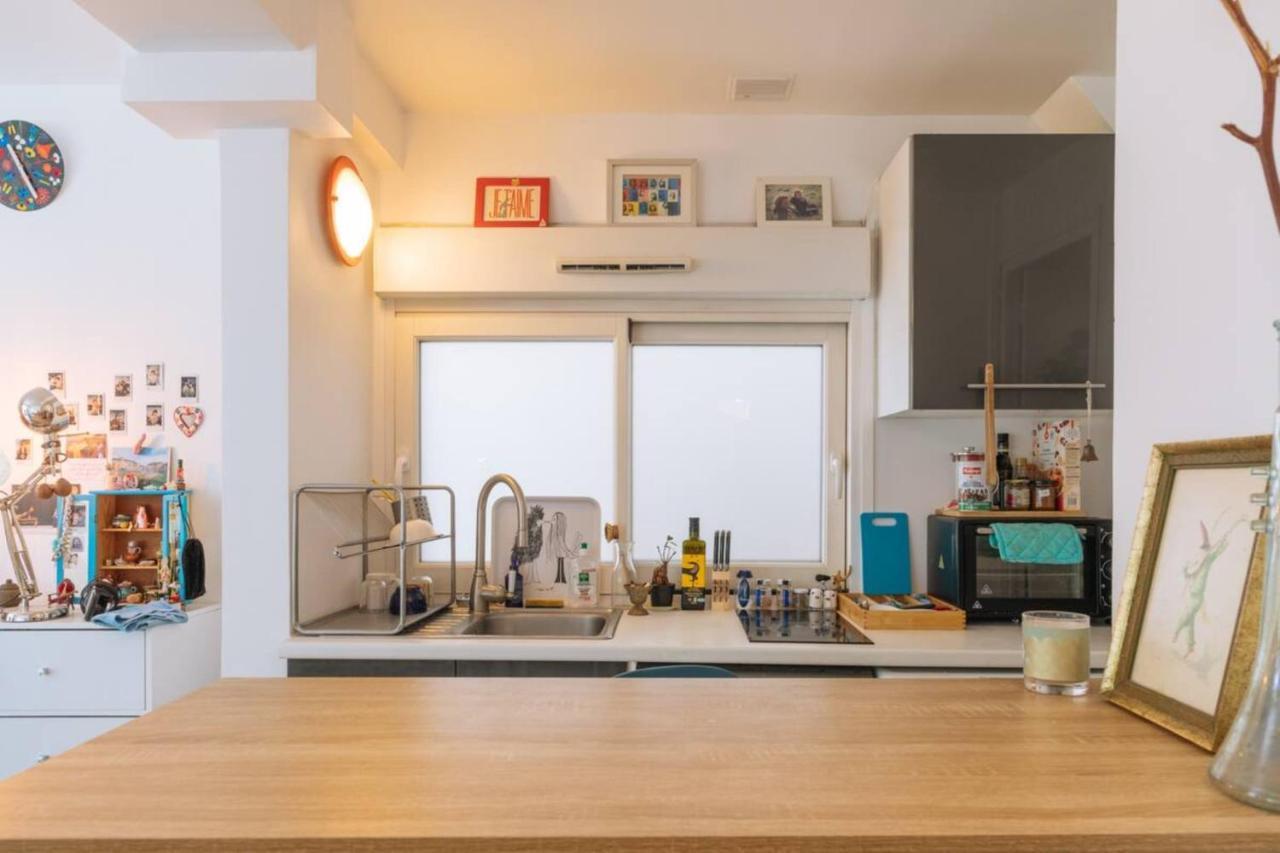 Apartment Charming Studio For 2 *