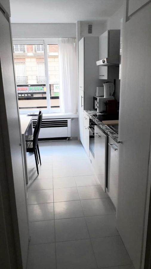 Modern 1 Bed Flat - Near Arc De Triomphe & Champs Elysees Paris