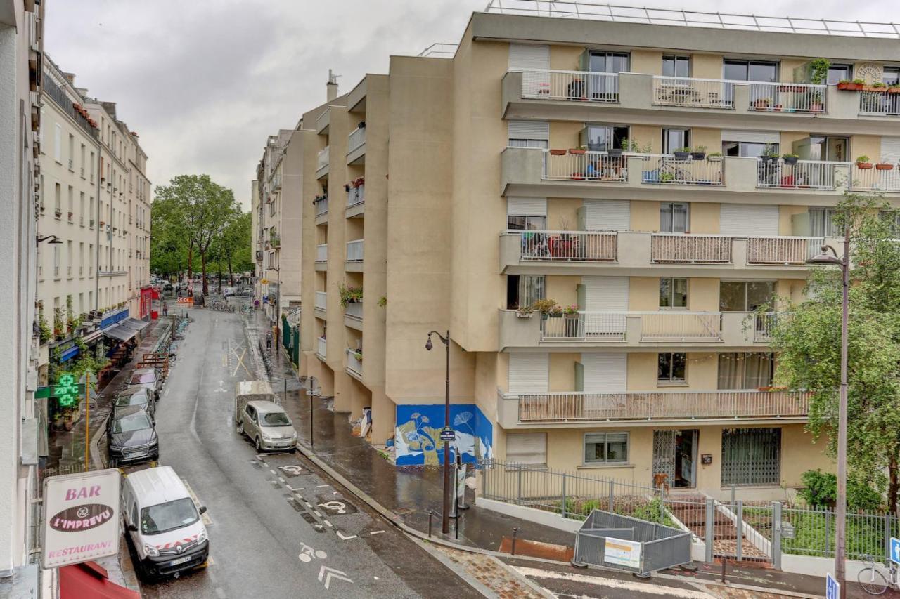 Le Valet- * Paris