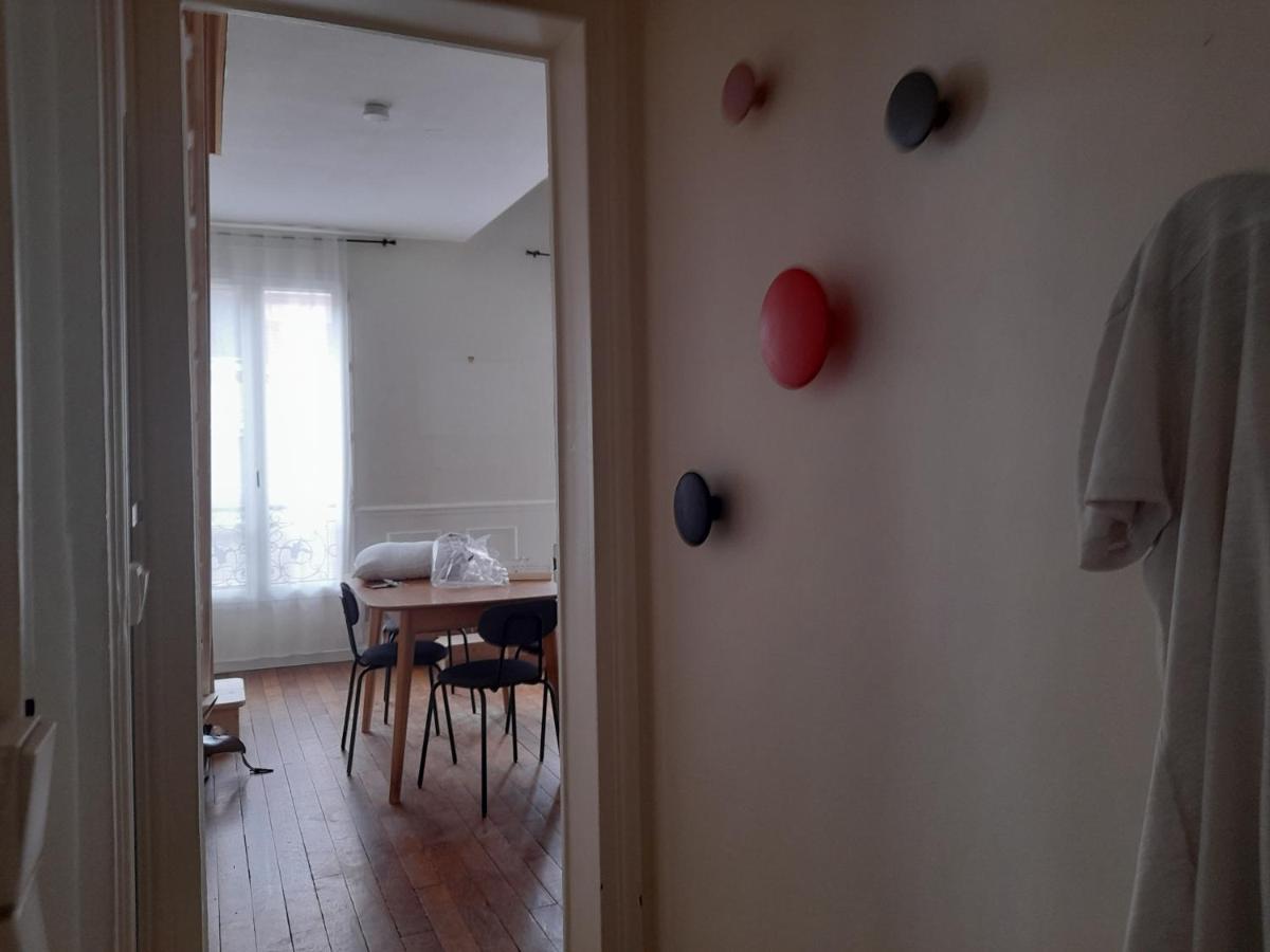 Un Parisien Atypique - An Atypical Parisian Privatunterkunft *