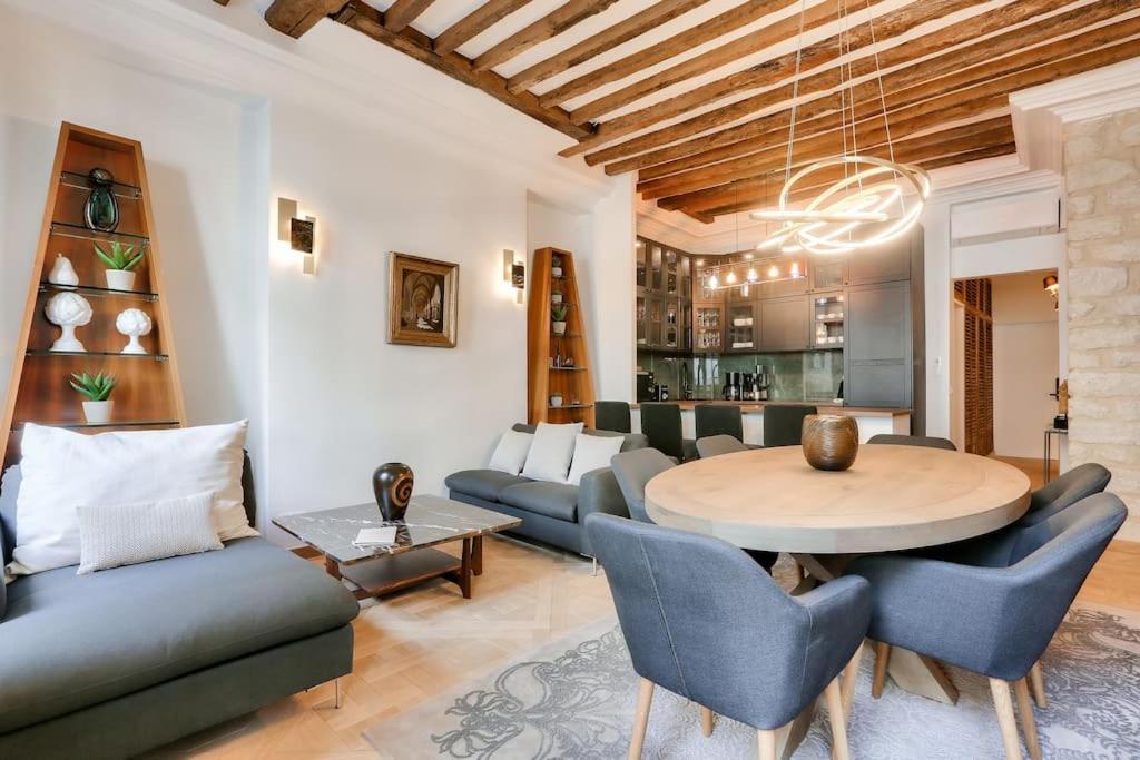 Le Luxe A La Francaise Au Coeur De Apartment Paris