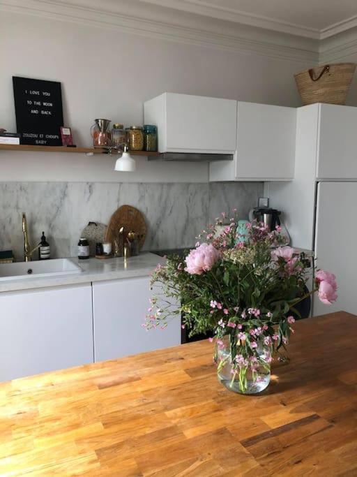Appartement 75009 50m2 Metro Poissonniere 3 Pers & Baby Paris