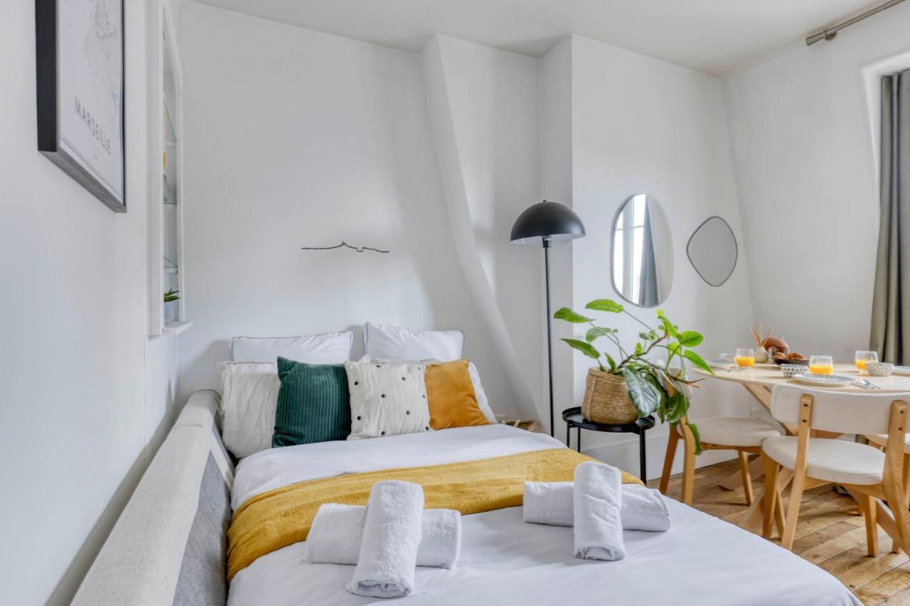 Nice And Authentic 2 Flat - Heart Of 11 Apartment *