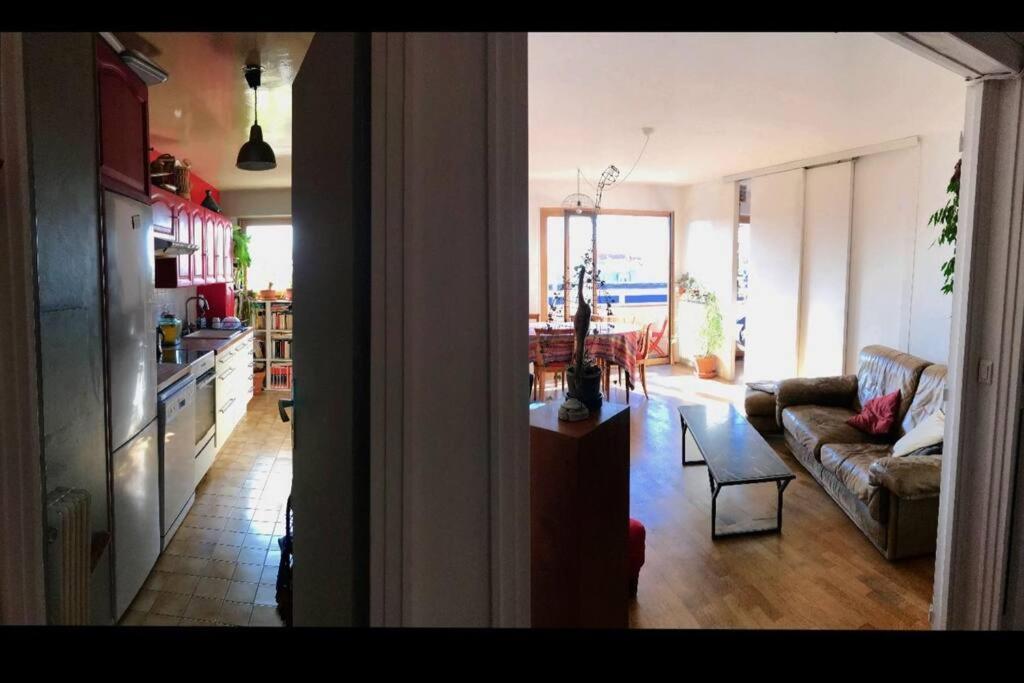 Le Charme De Montmartre A Ciel Ouvert Appartement Paris