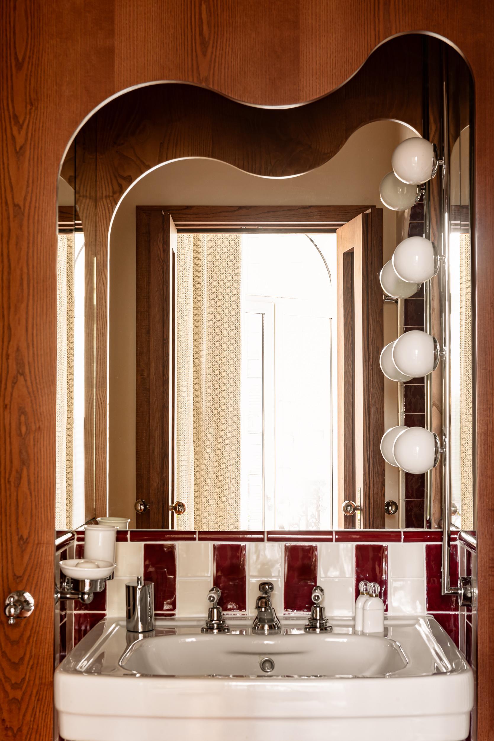 Chateau Des Fleurs - Champs-elysees Hotel 5*