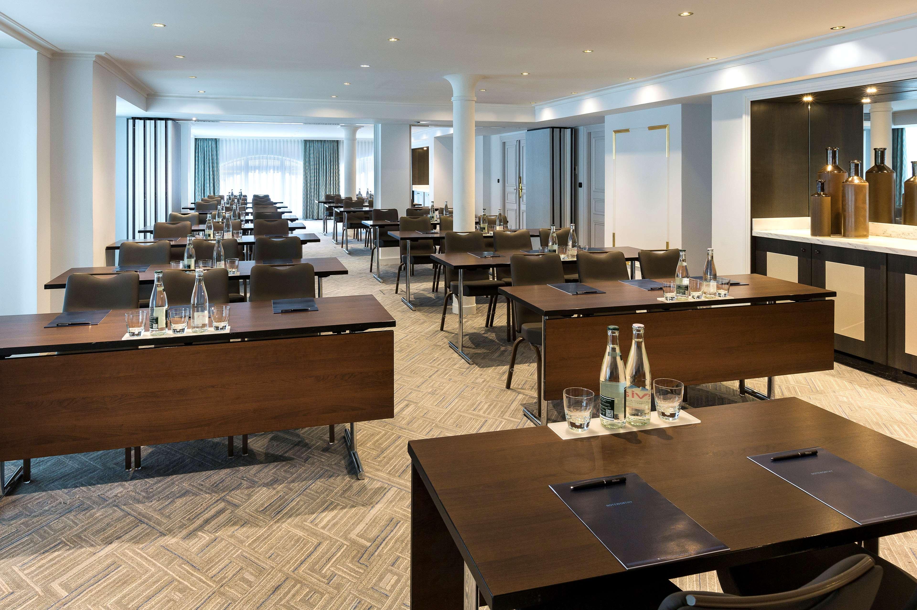Hilton Opéra Hotel 4*