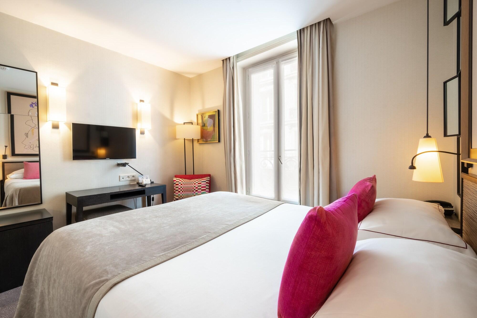 Balmoral Champs Elysées Hotel