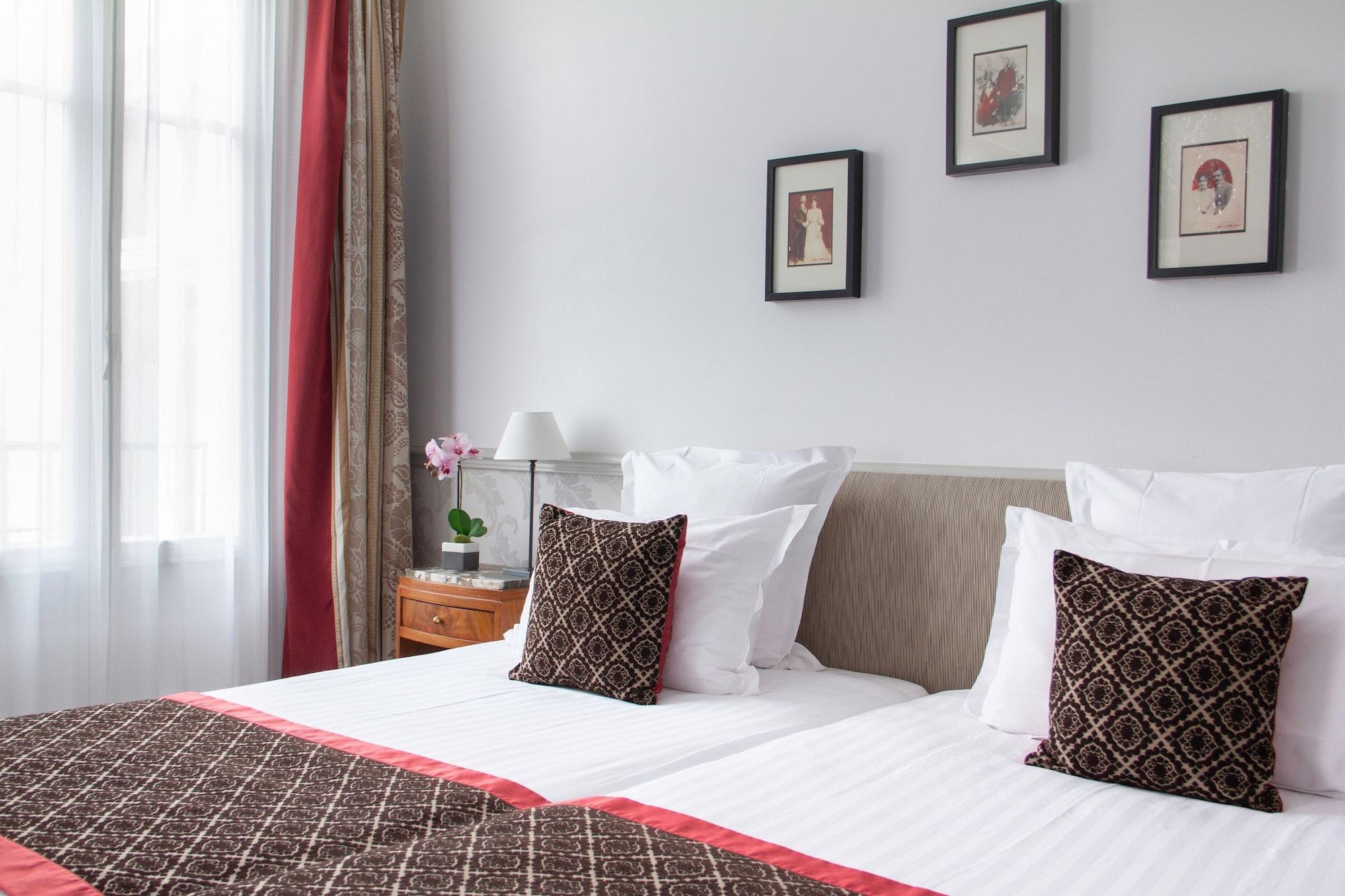 Bradford Elysées - Astotel Hotel