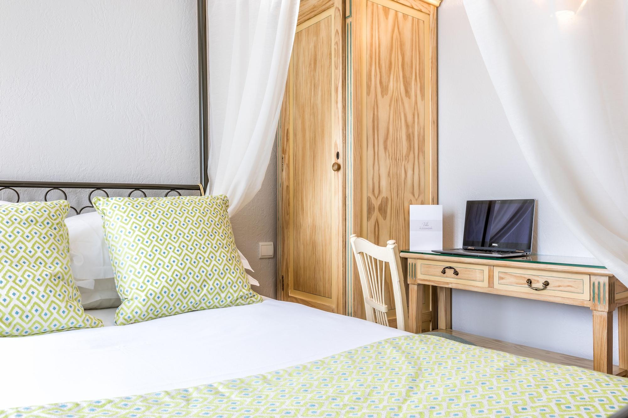 Alessandra Hotel Paris