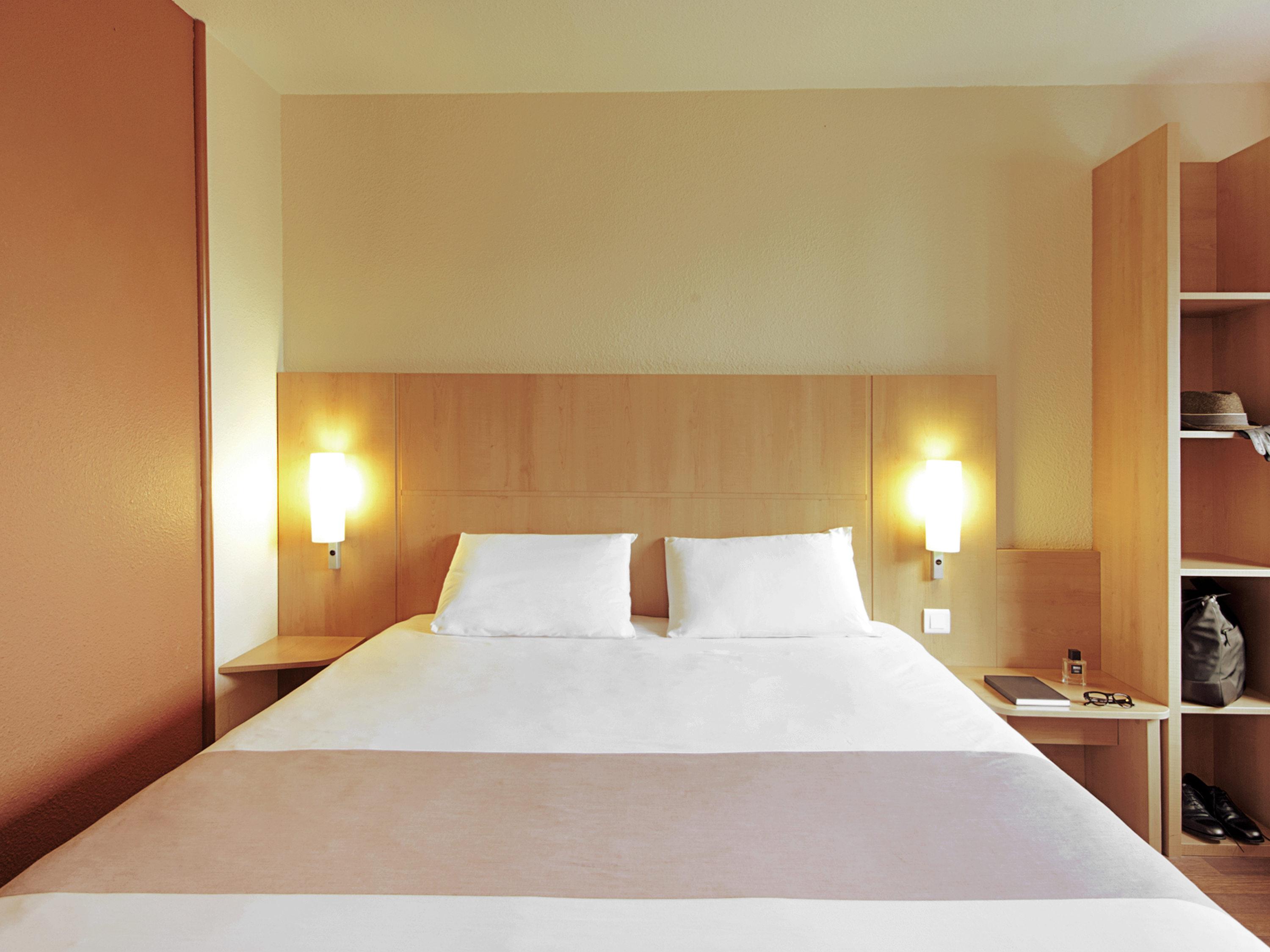 Ibis Tour Eiffel Cambronne 15eme Hotel