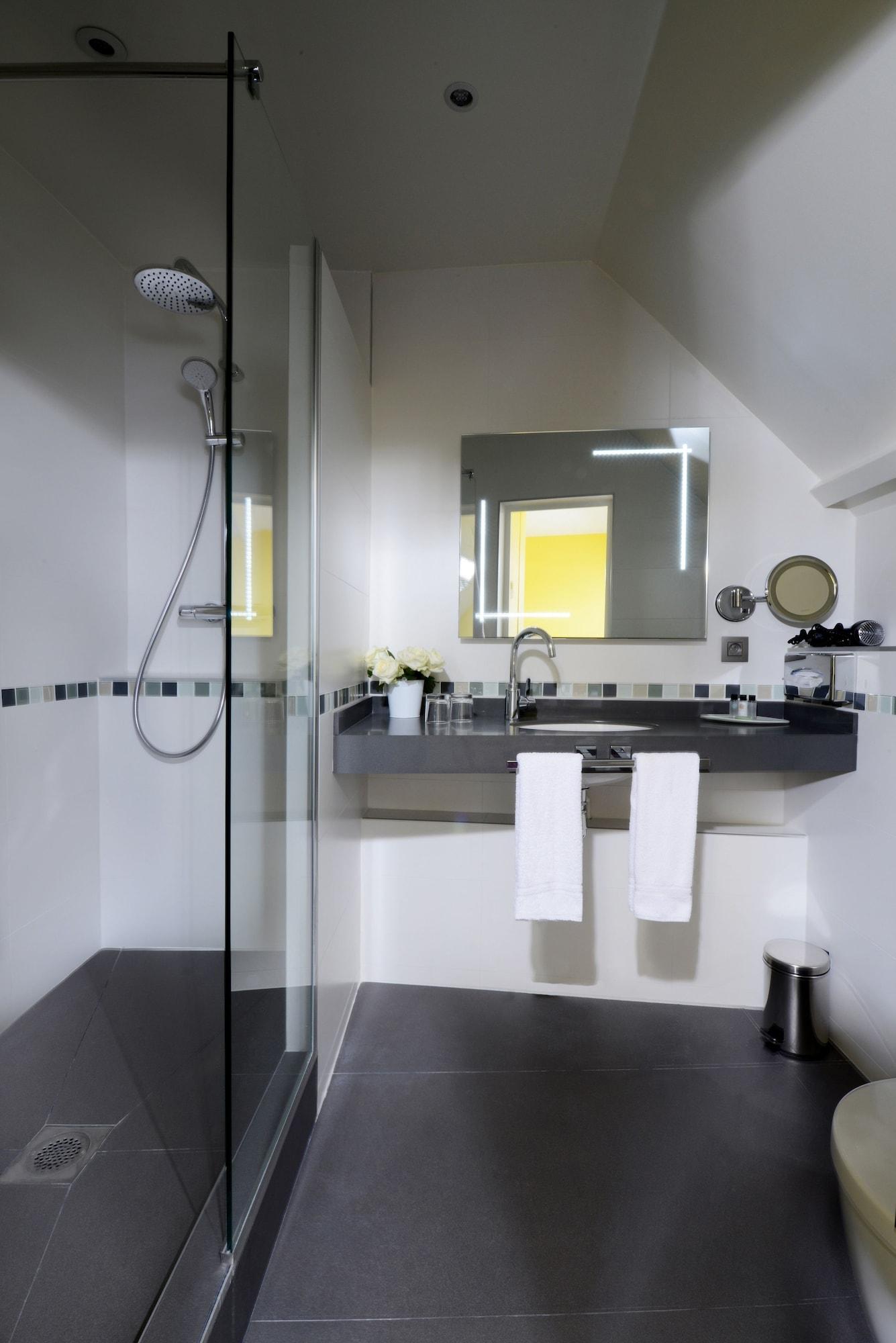 Orchidée Hotel 3*