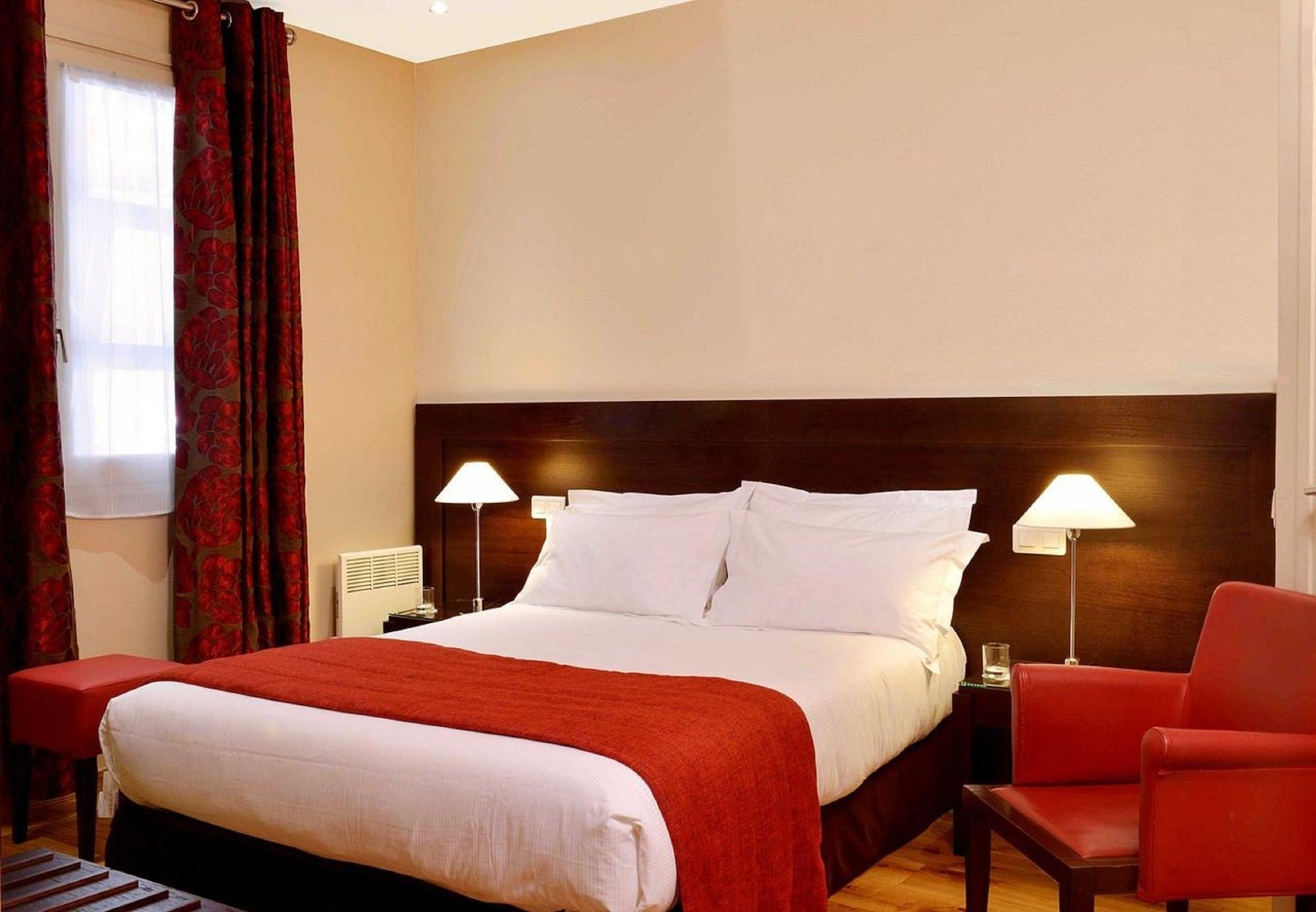 Hotel Volney Opera 3*