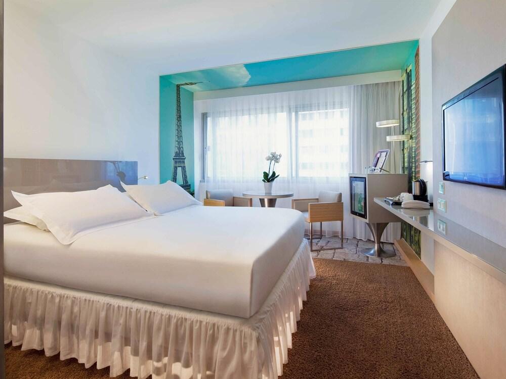 Mercure Vaugirard Porte De Versailles Paris