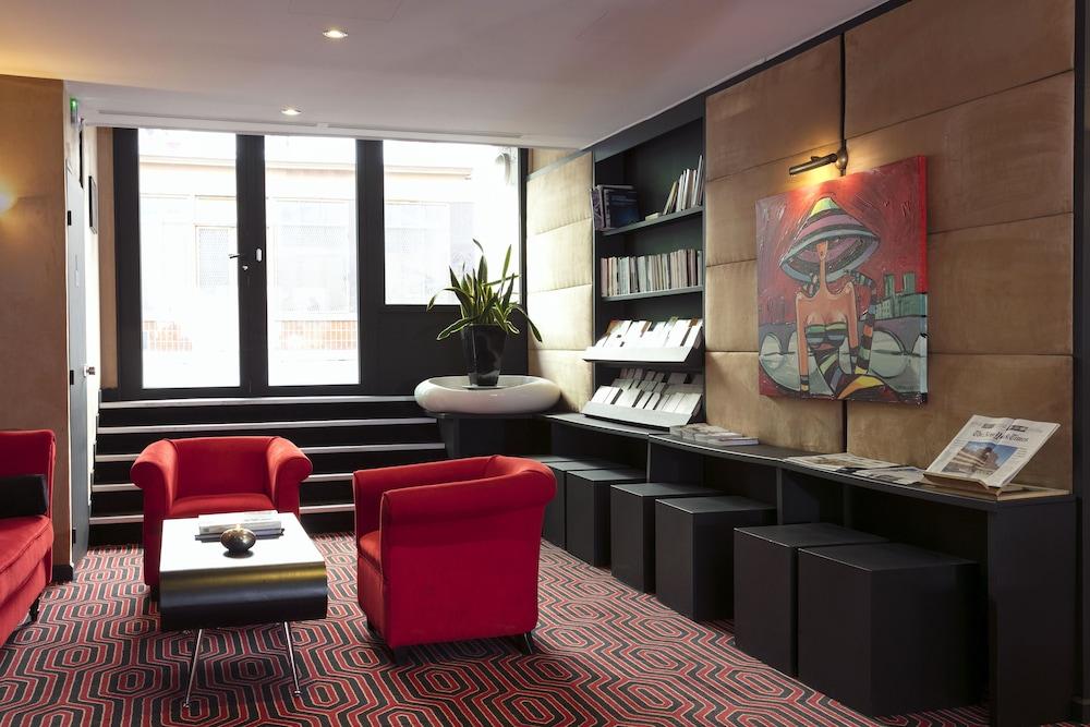 Bastille Hotel 3*