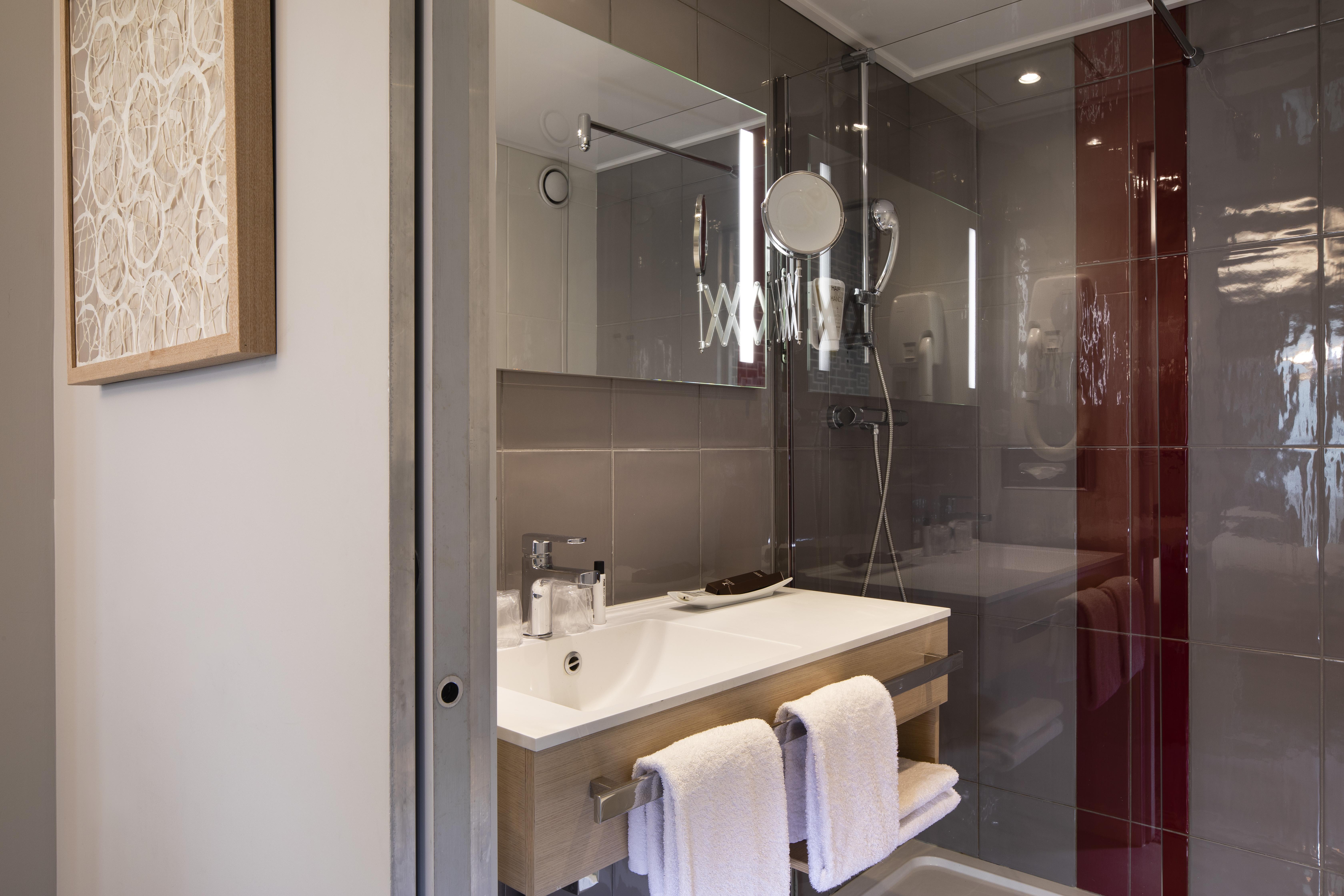 Bastille Hotel Paris