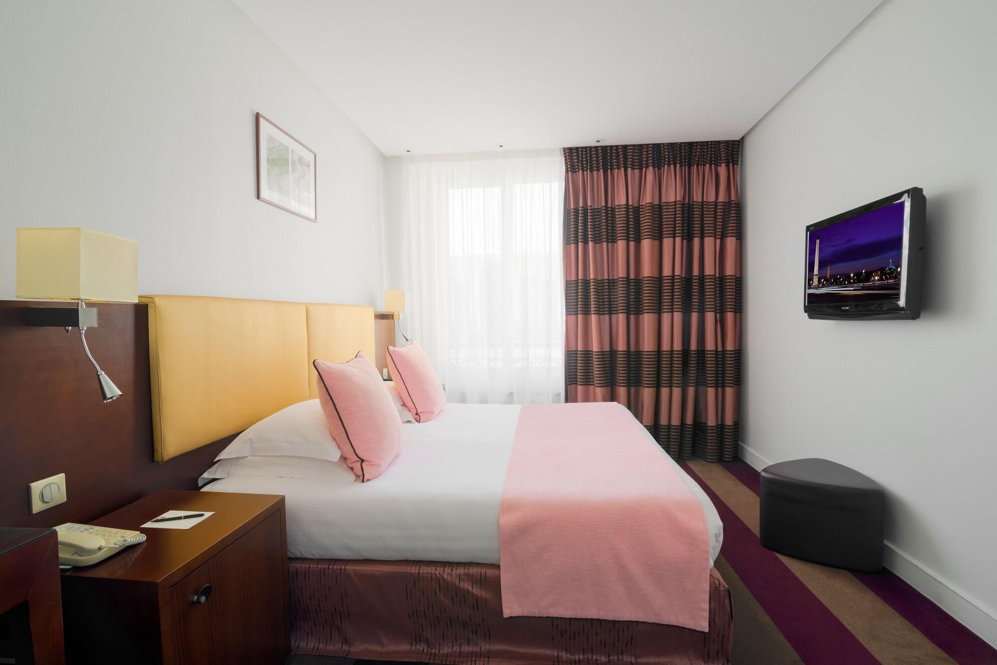 Astra Opera - Astotel 4*