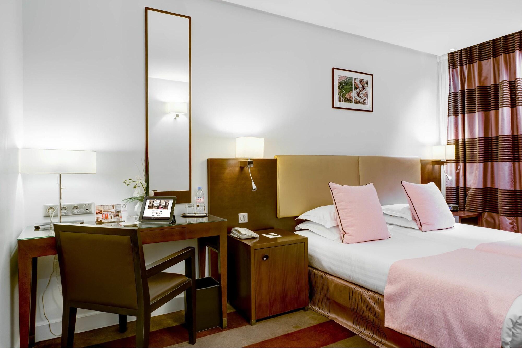 Astra Opera - Astotel Hotel