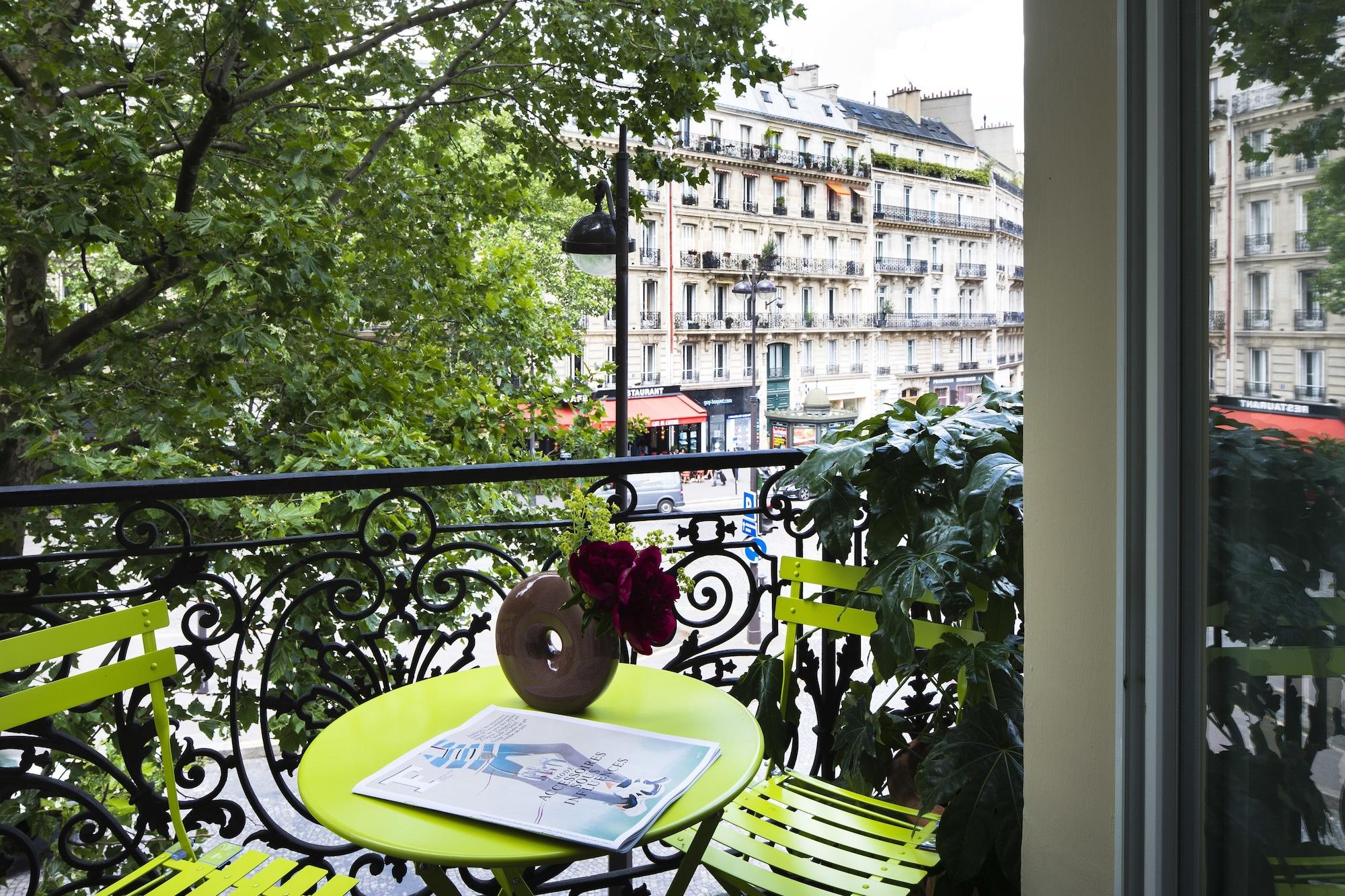 Plaza Elysees Hotel