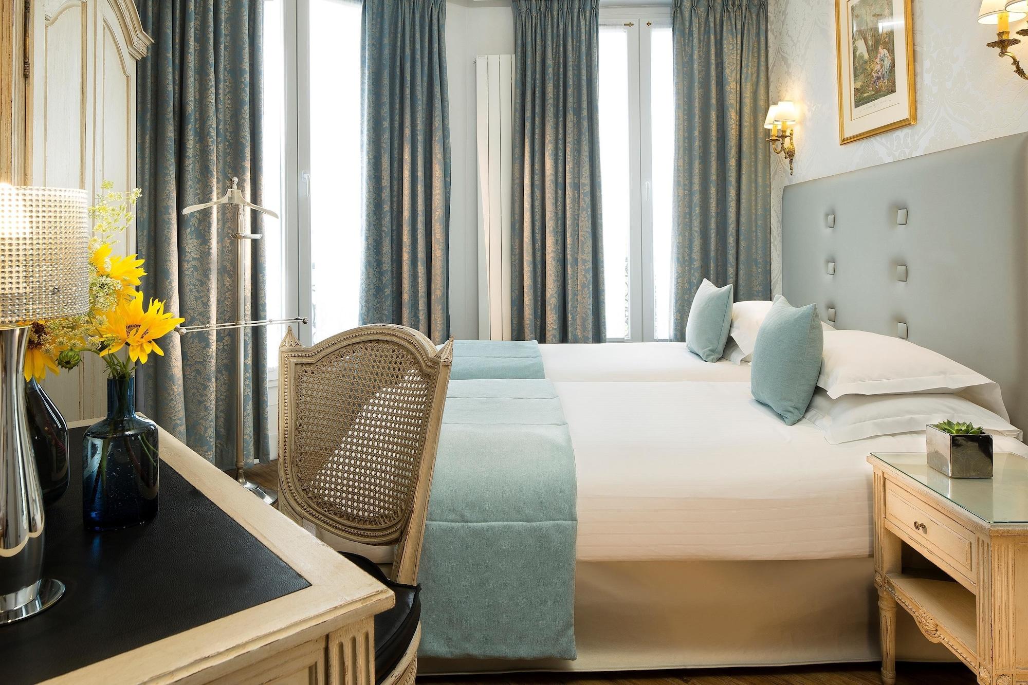 Plaza Elysees Hotel