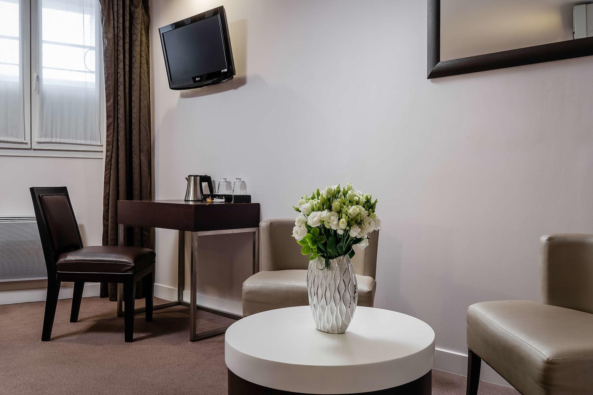 Arc De Triomphe Hotel Paris