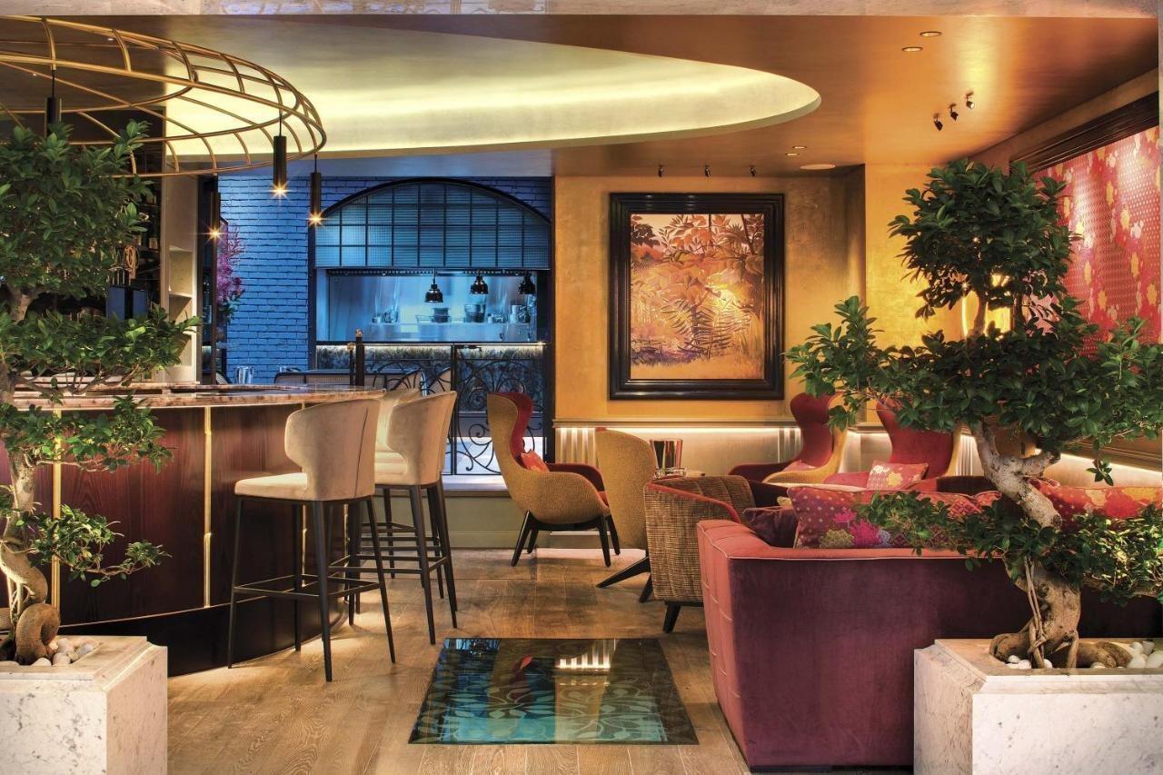 La Demeure Montaigne Paris