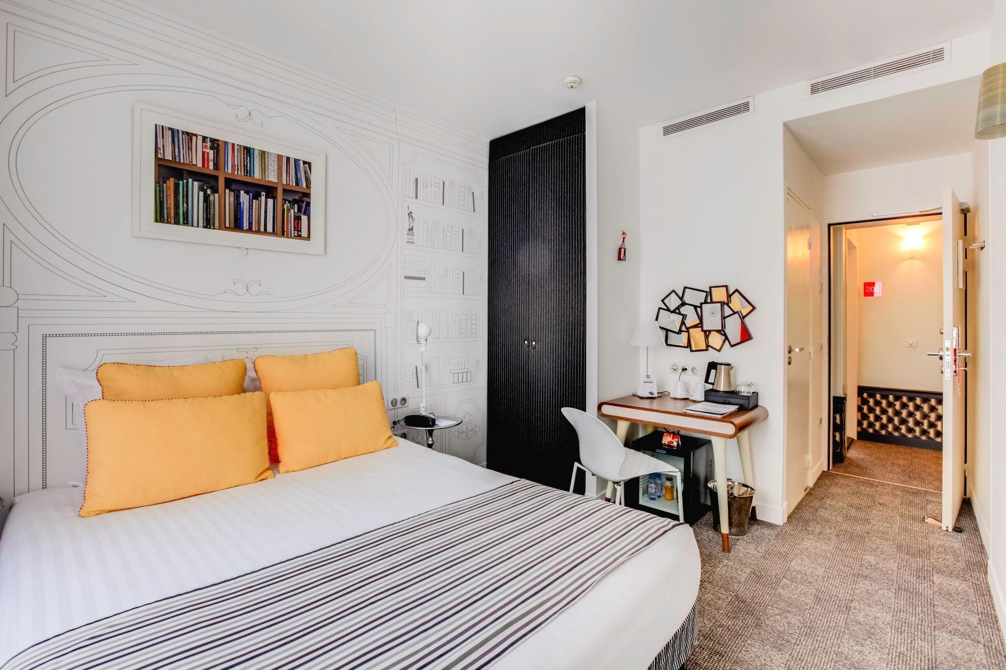 Joyce - Astotel Hotel Paris