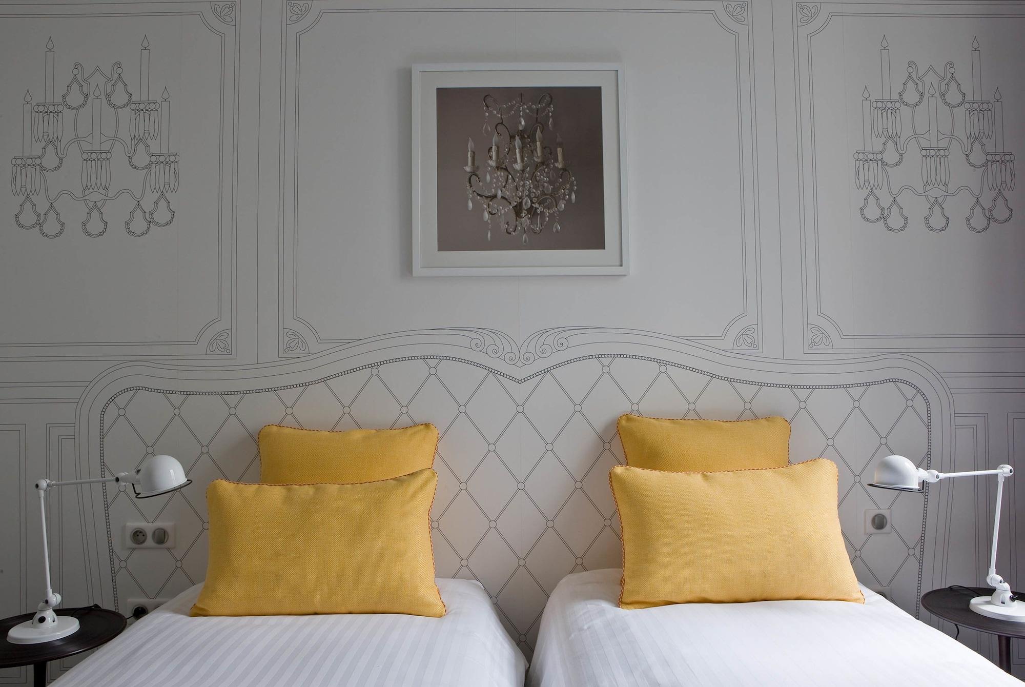 Joyce - Astotel Hotel Paris