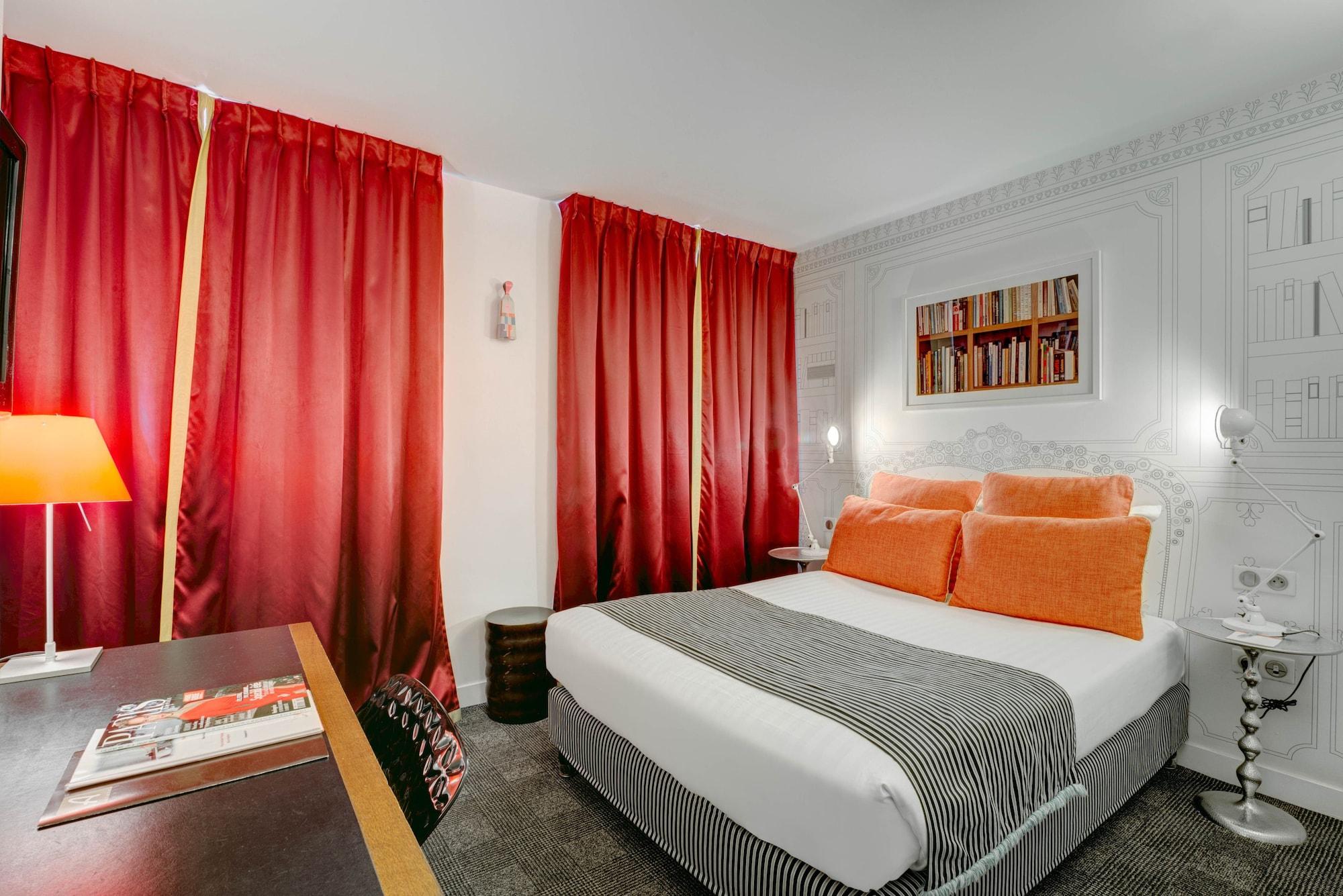 Joyce - Astotel Paris