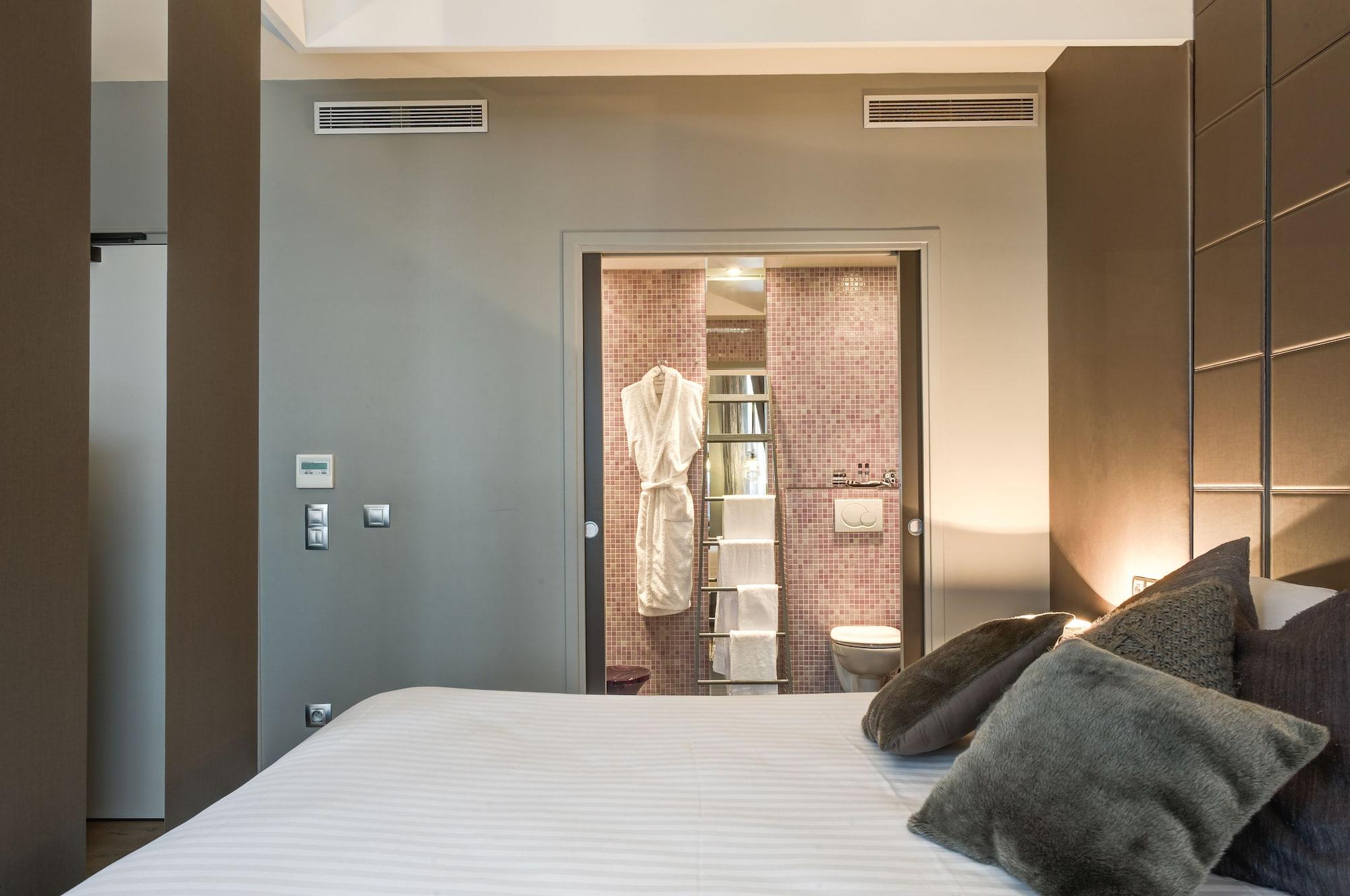 Ze 4* Paris