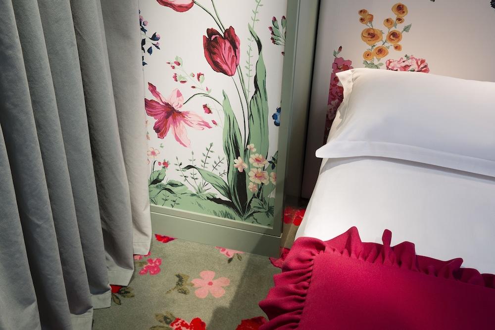 Vice Versa Hotel 4*