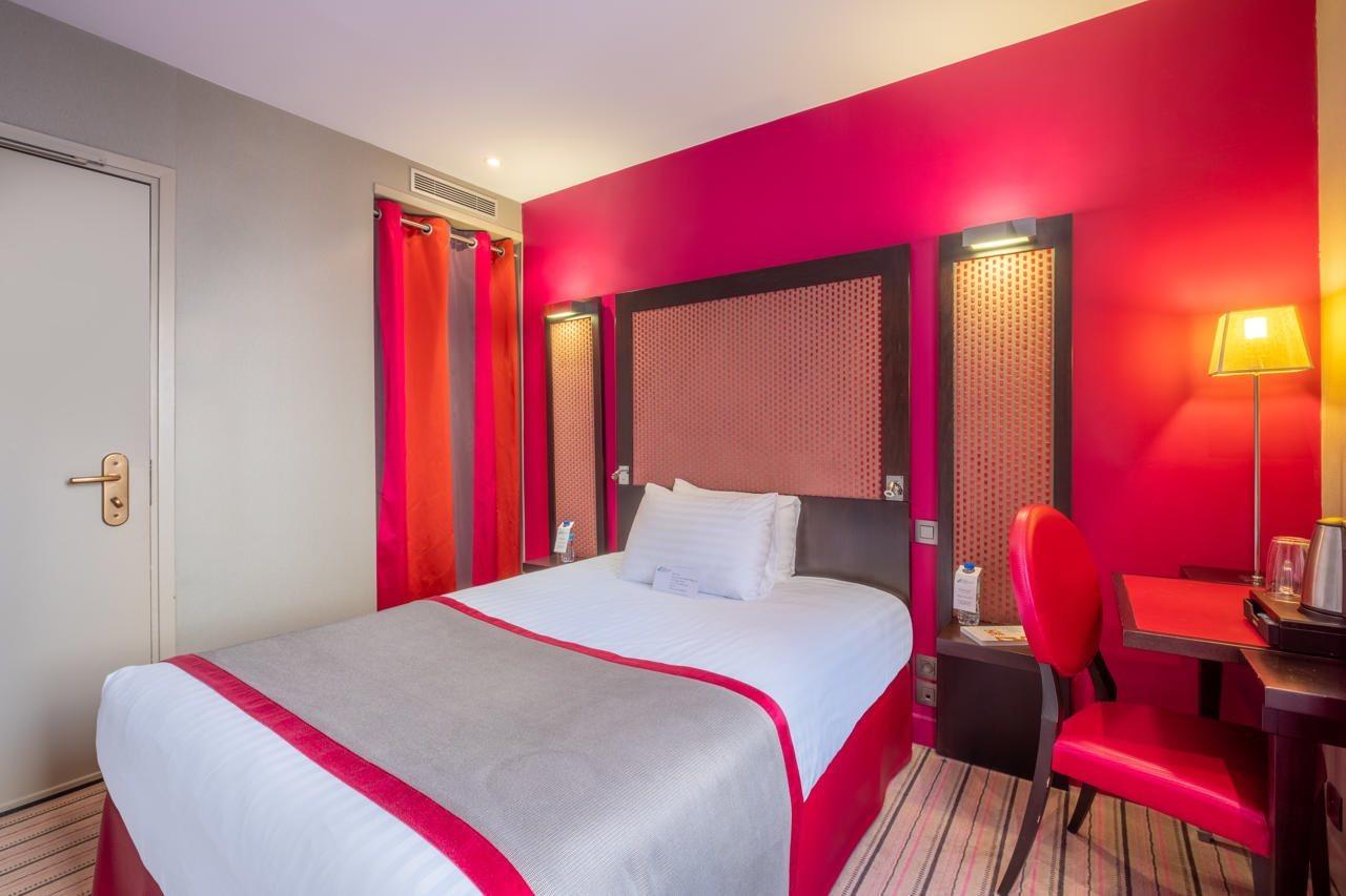 Hotel Courcelles Etoile 3*