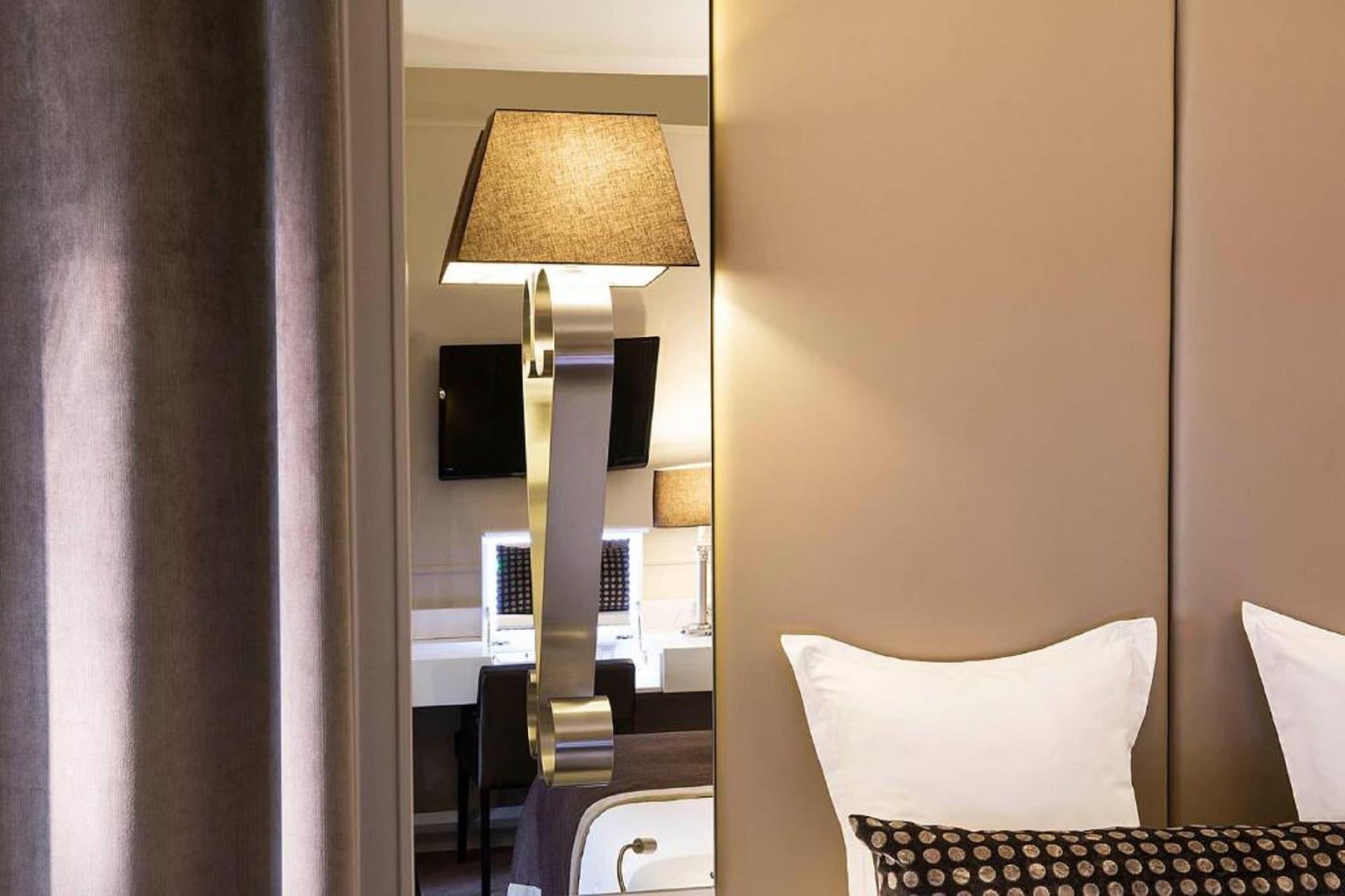 Galileo Champs Elysees Hotel Paris