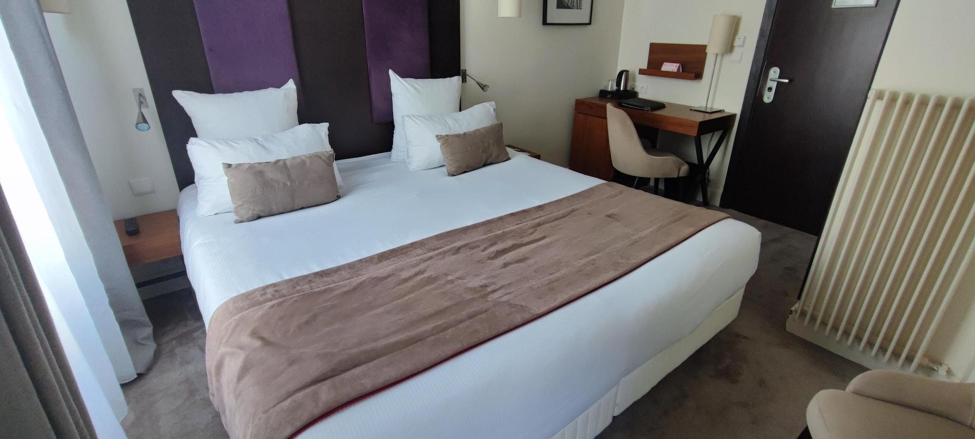 Elysees Bassano 4*