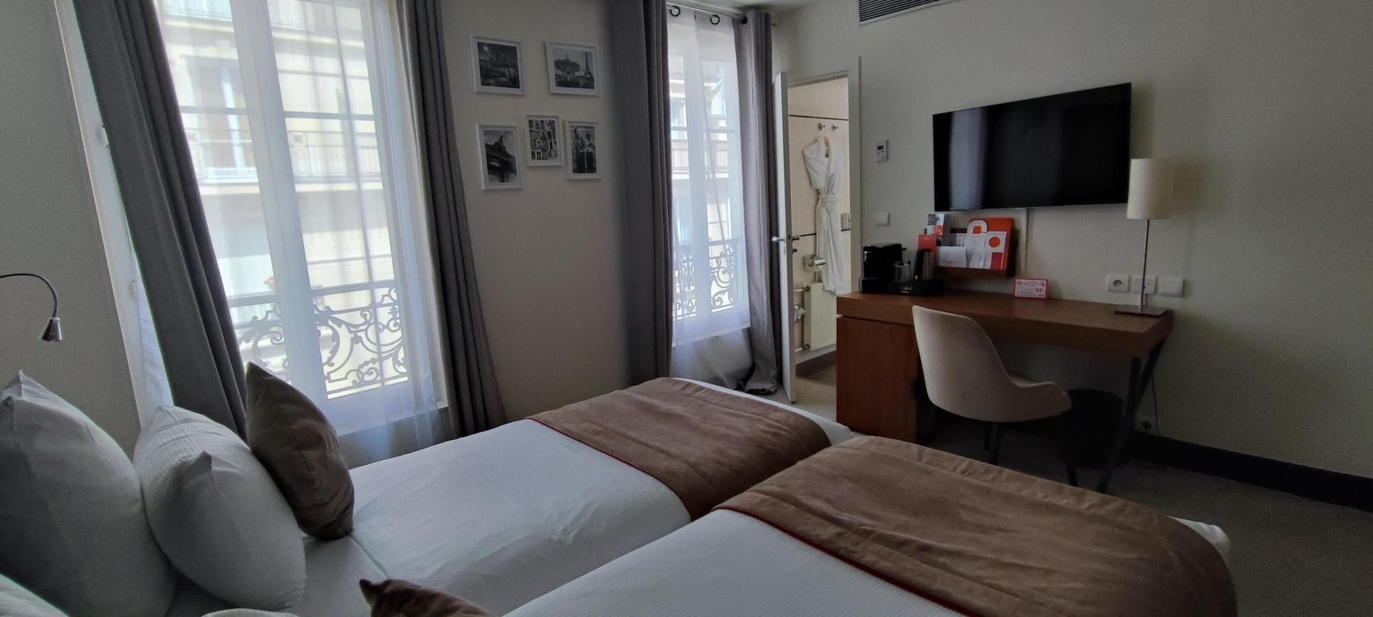 Elysées Bassano Paris