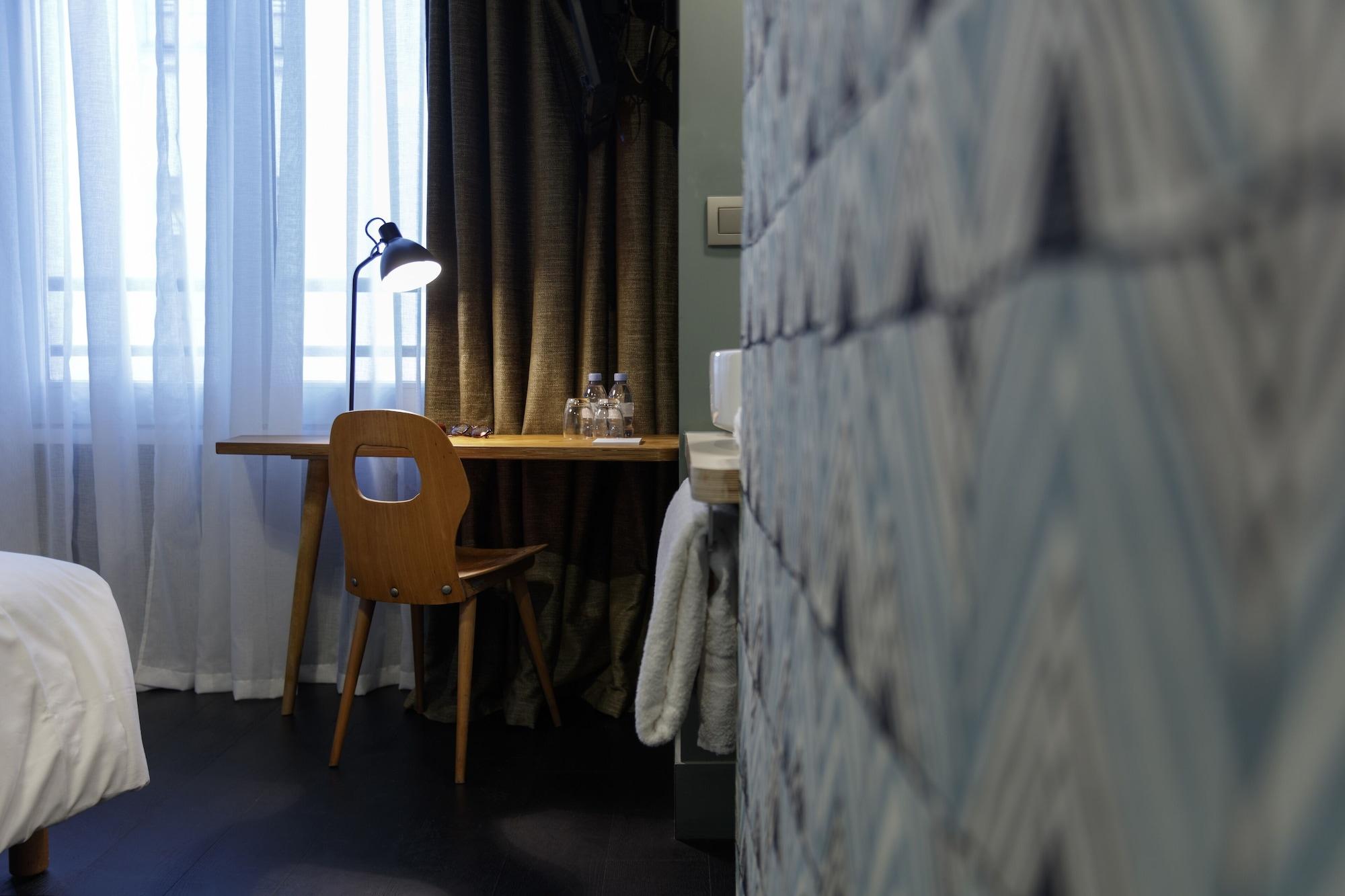 Edgar & Achille Hotel 3*