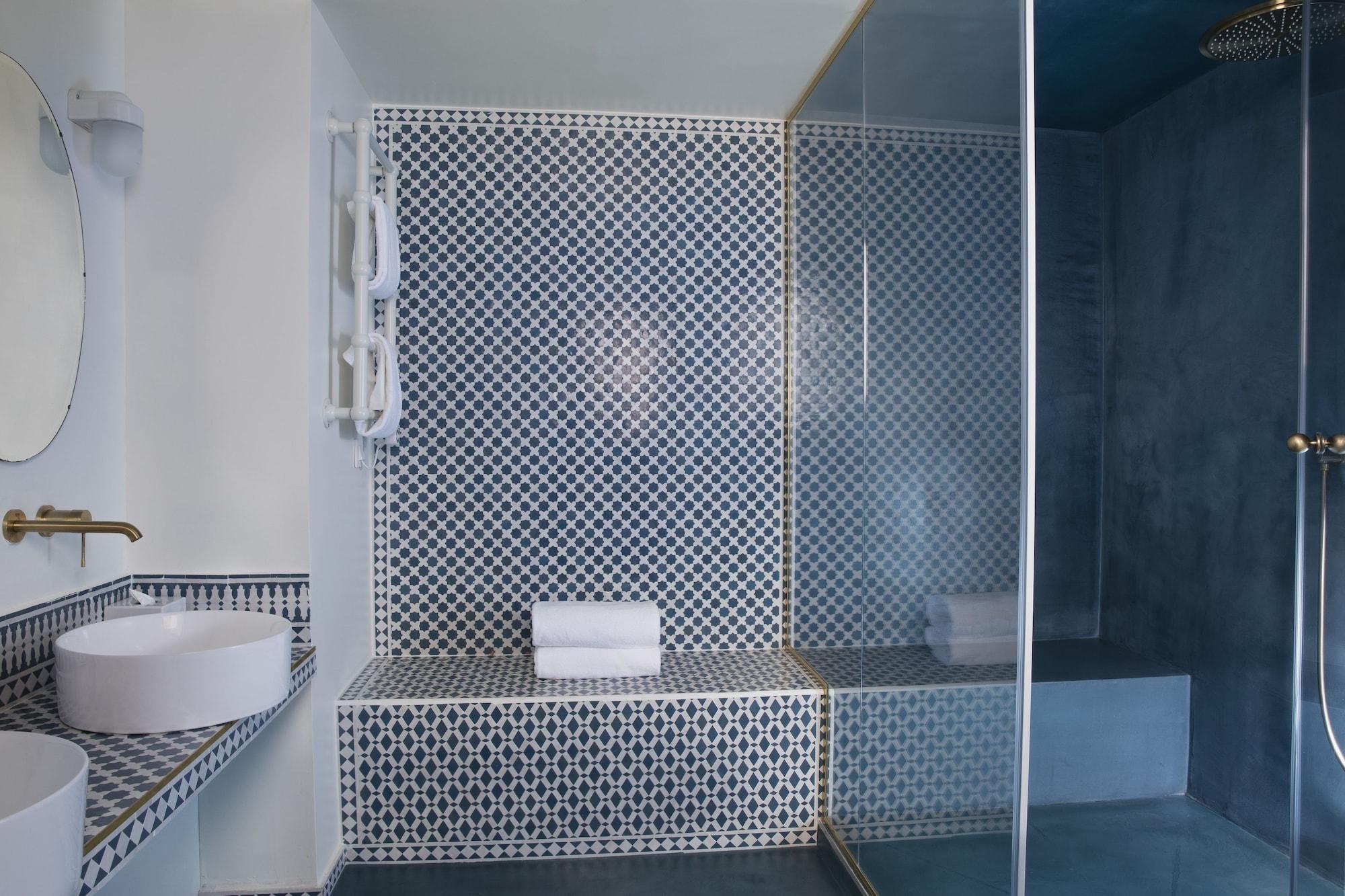 Montecristo Hotel Paris
