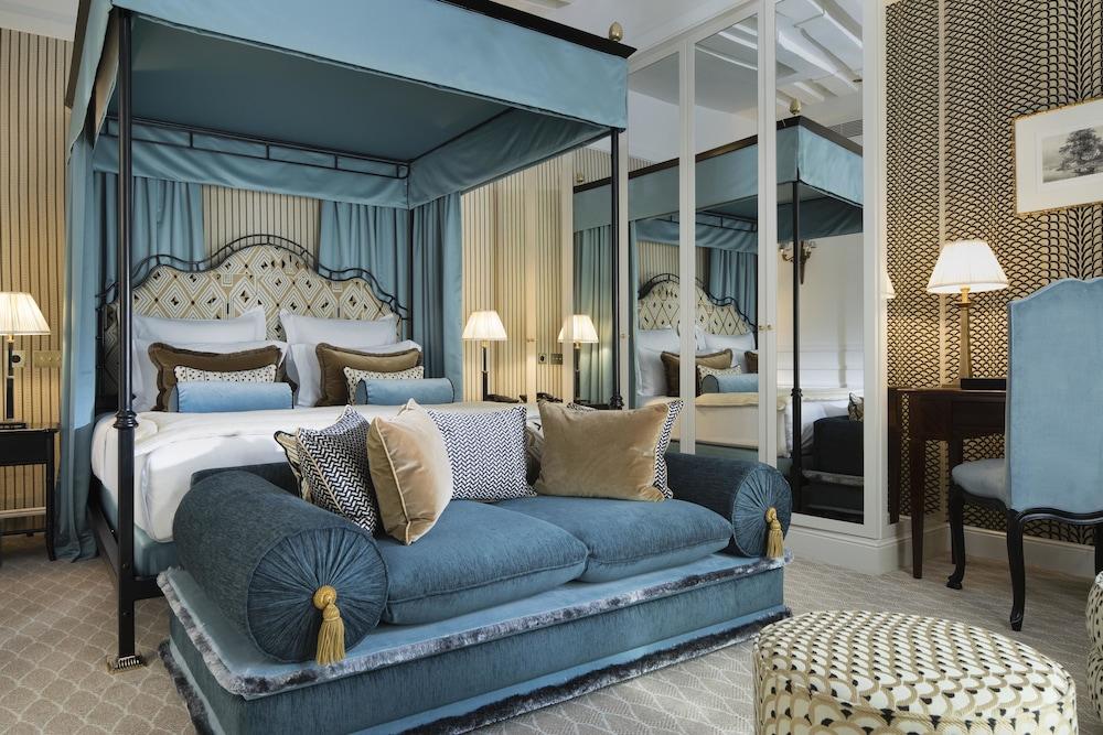 Hotel Relais Christine Paris