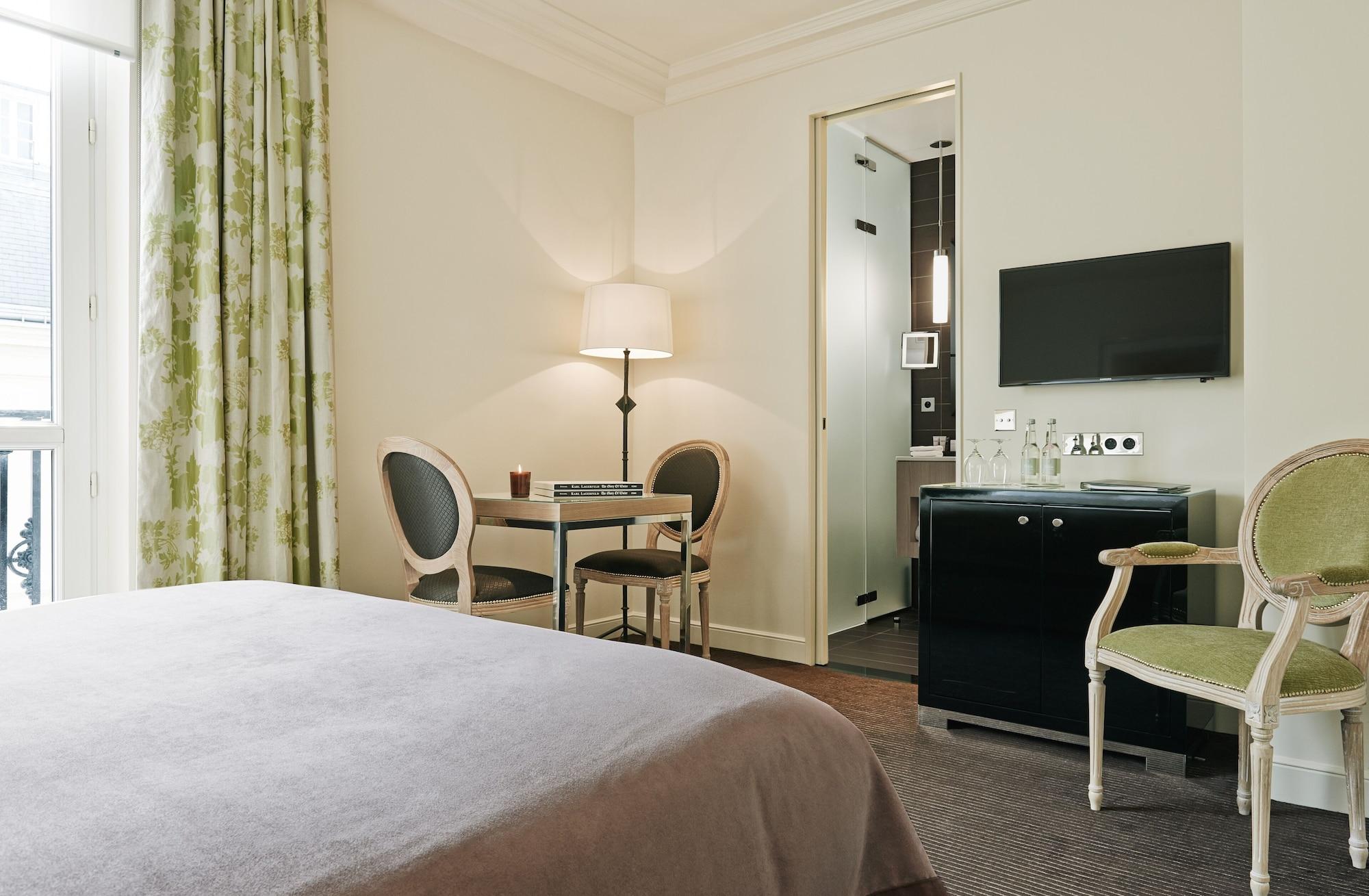 Grand Du Palais Royal Hotel 5*