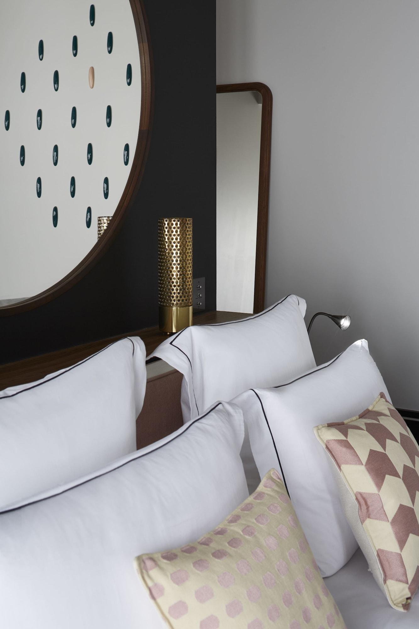 Le Roch & Hotel Paris