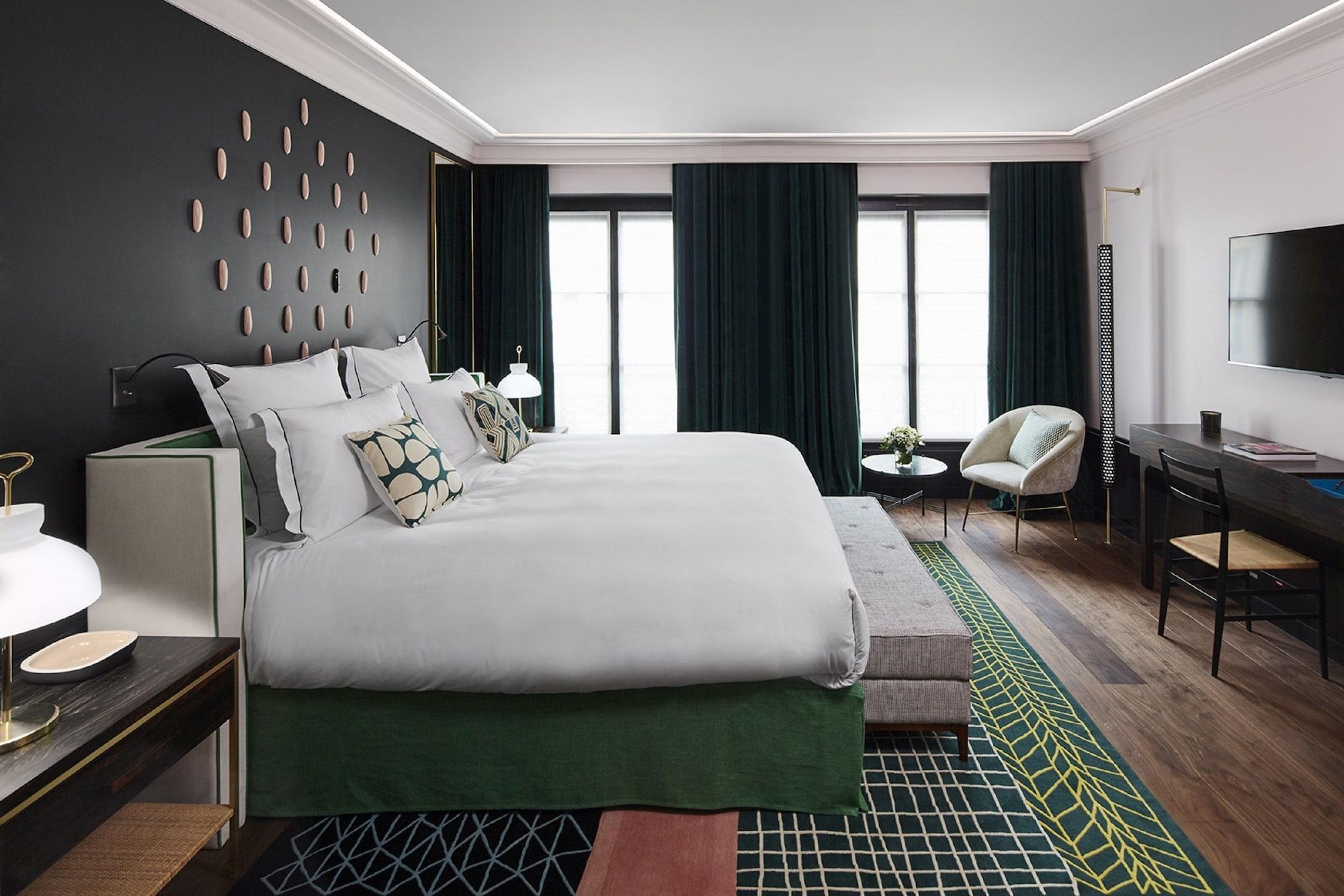 Hotel Le Roch & Paris