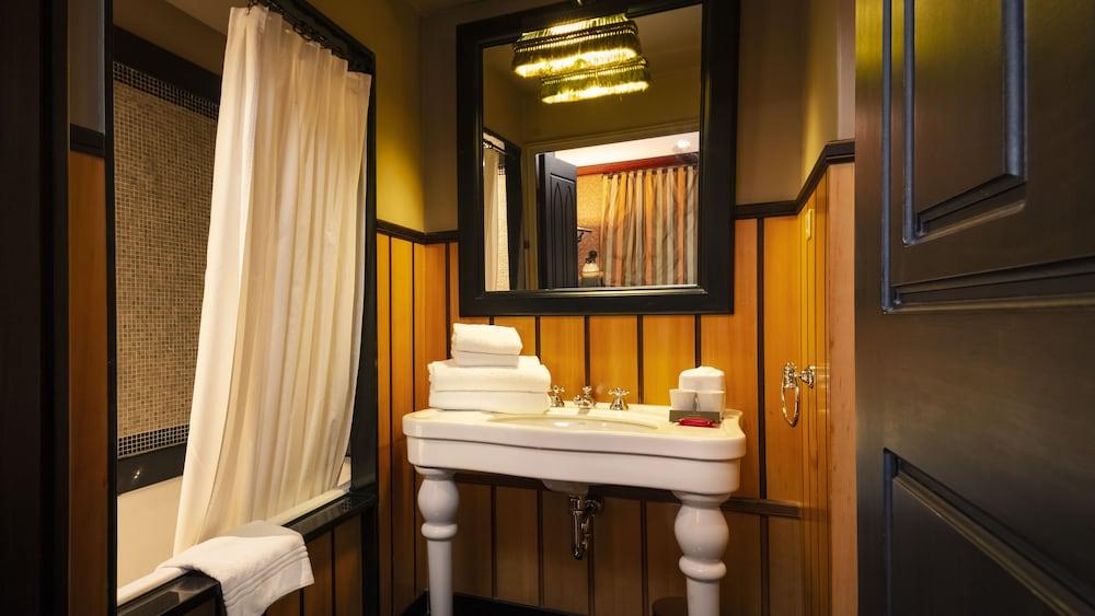 Du Bourg Tibourg 4* Paris
