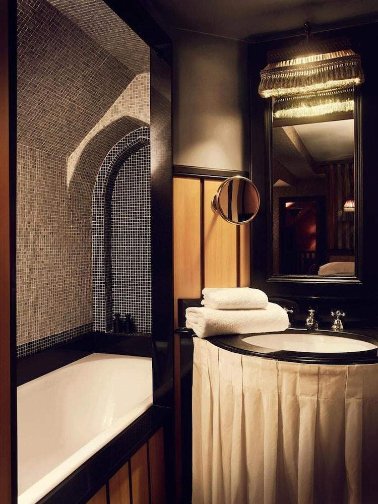 Du Bourg Tibourg Hotel 4*