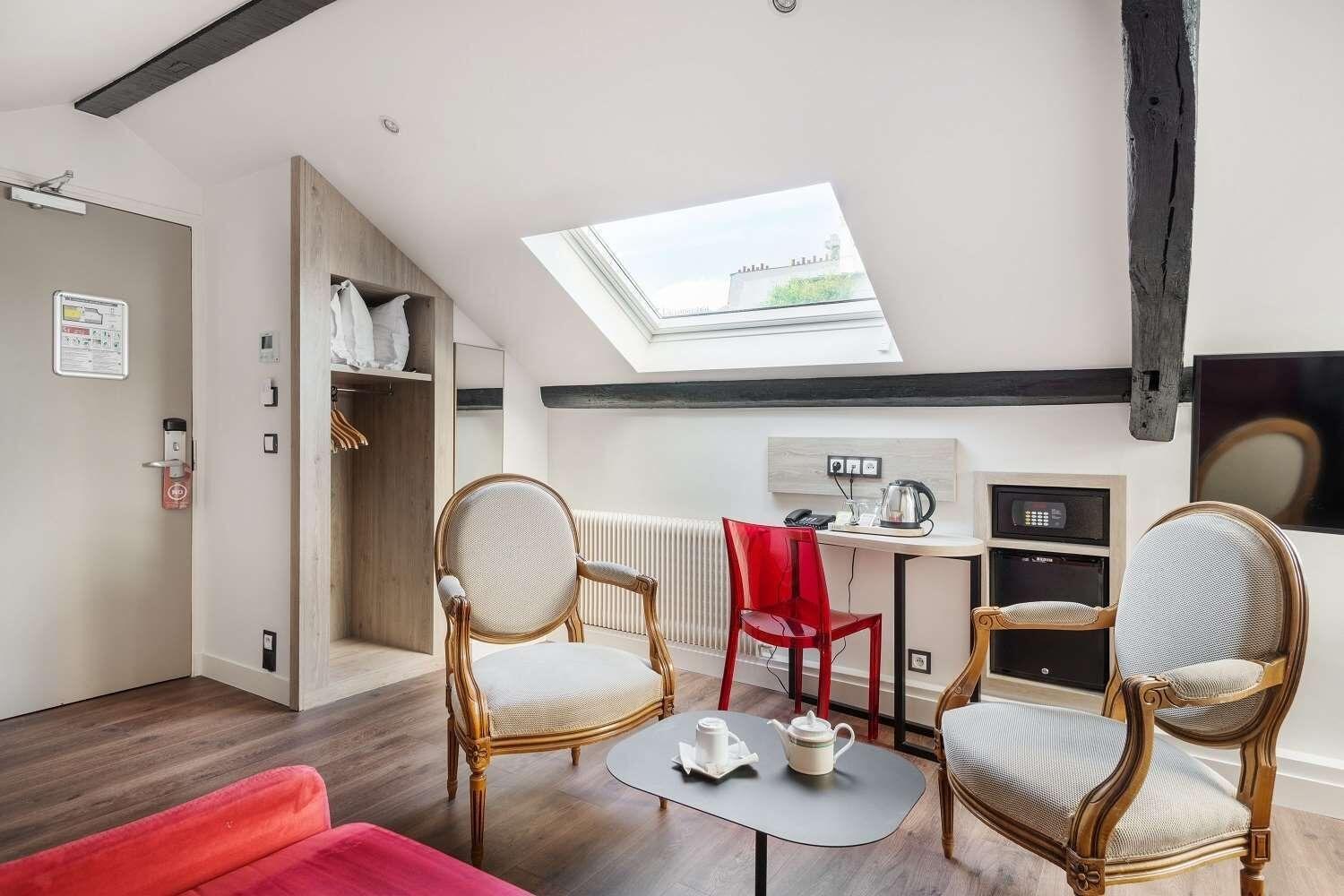 Courcelles Mederic Hotel