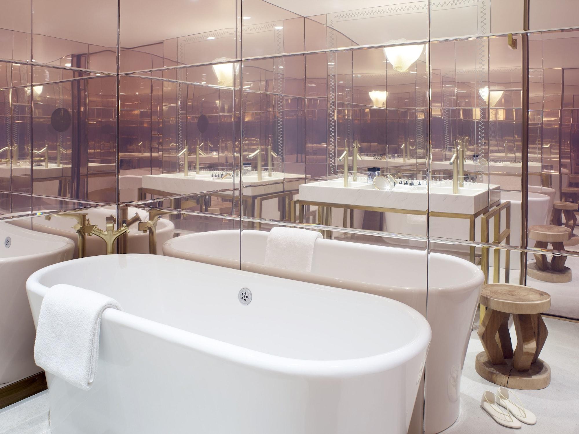 9confidentiel 4* Paris