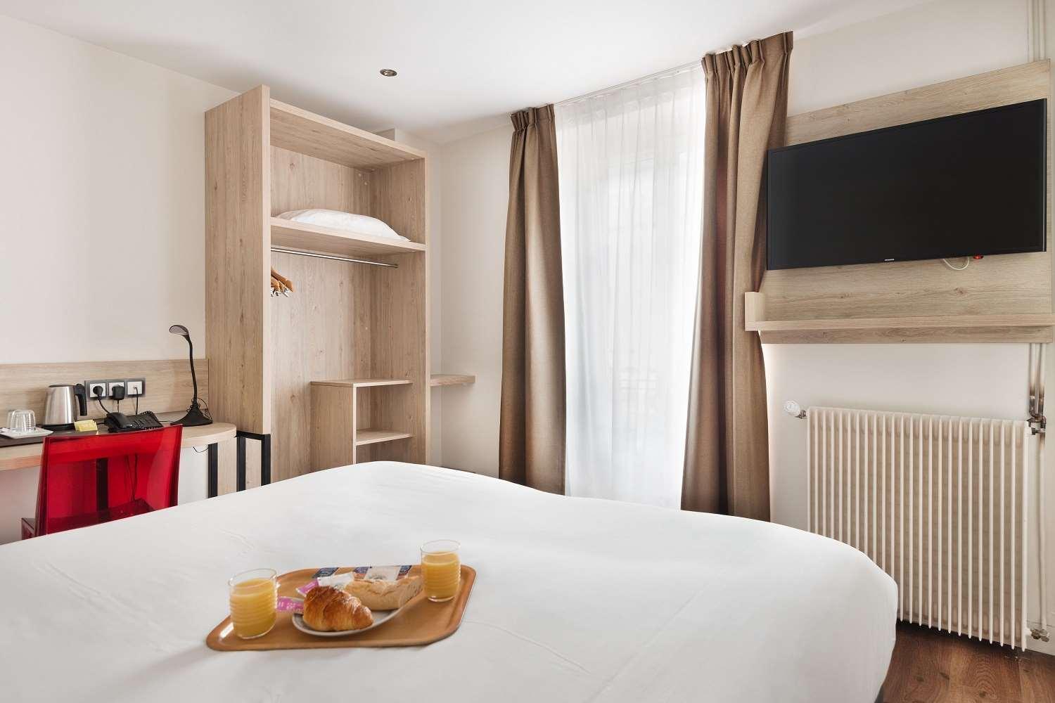 Courcelles Mederic Hotel 3*