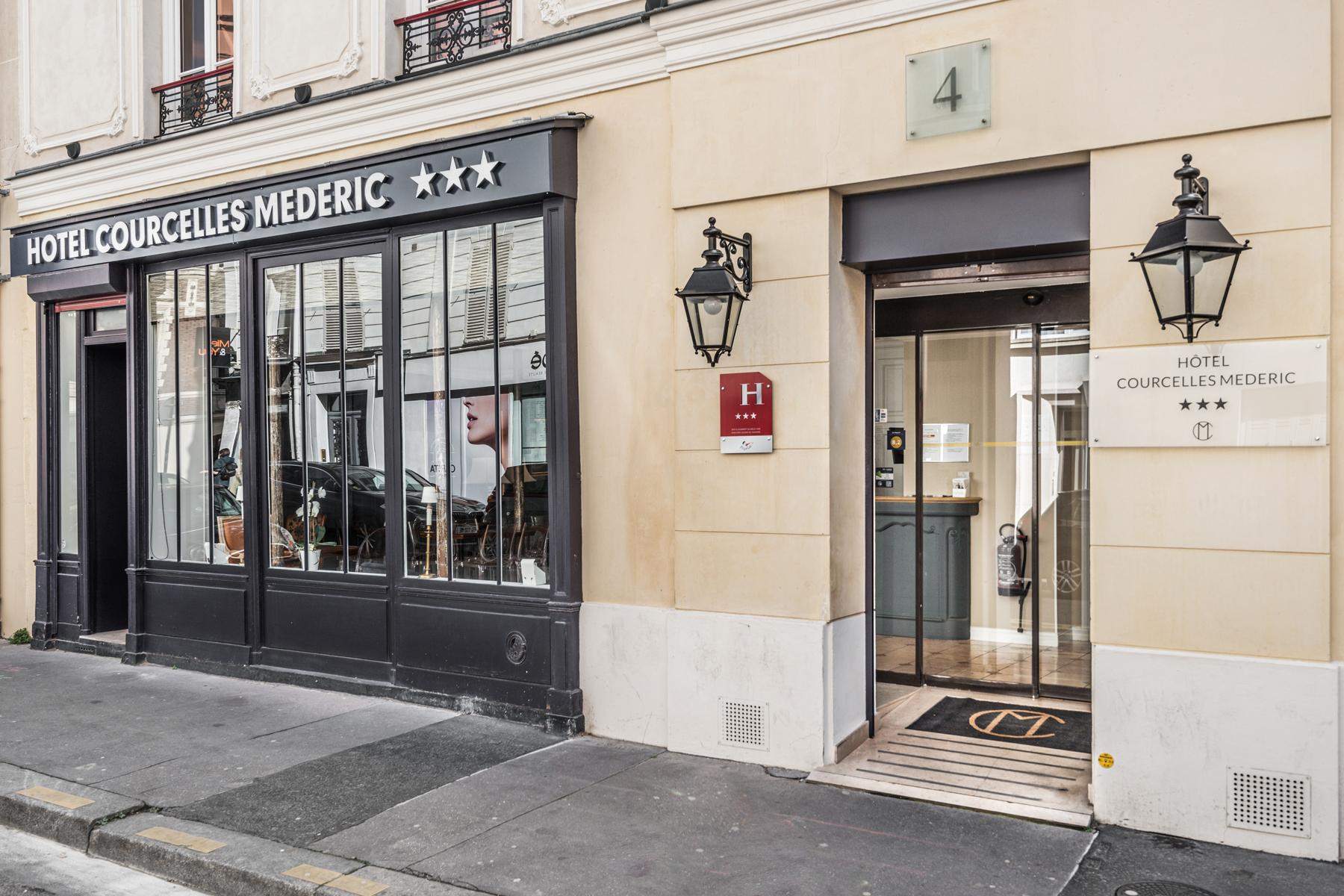 Courcelles Mederic Hotel