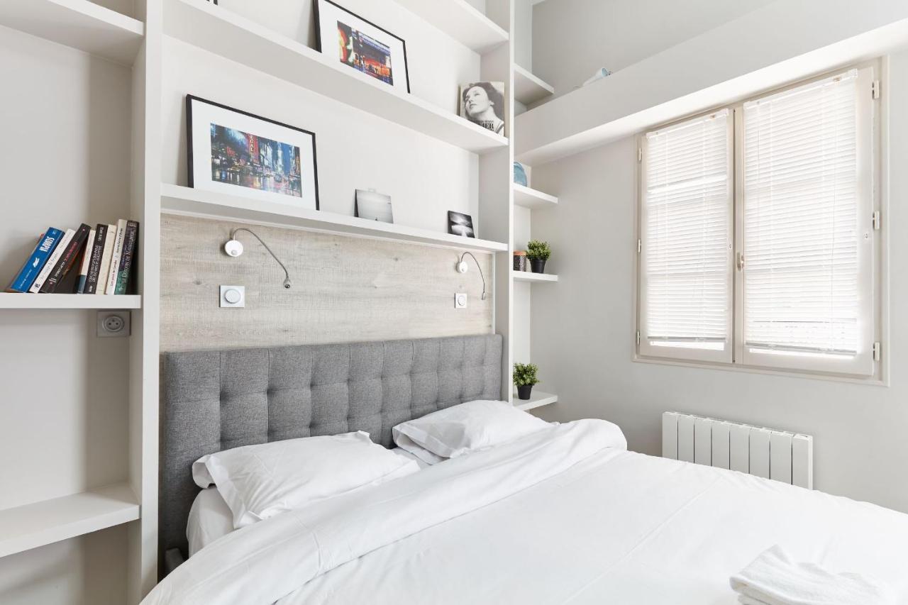 Apartment St Germain Des Pres With Balcony Paris