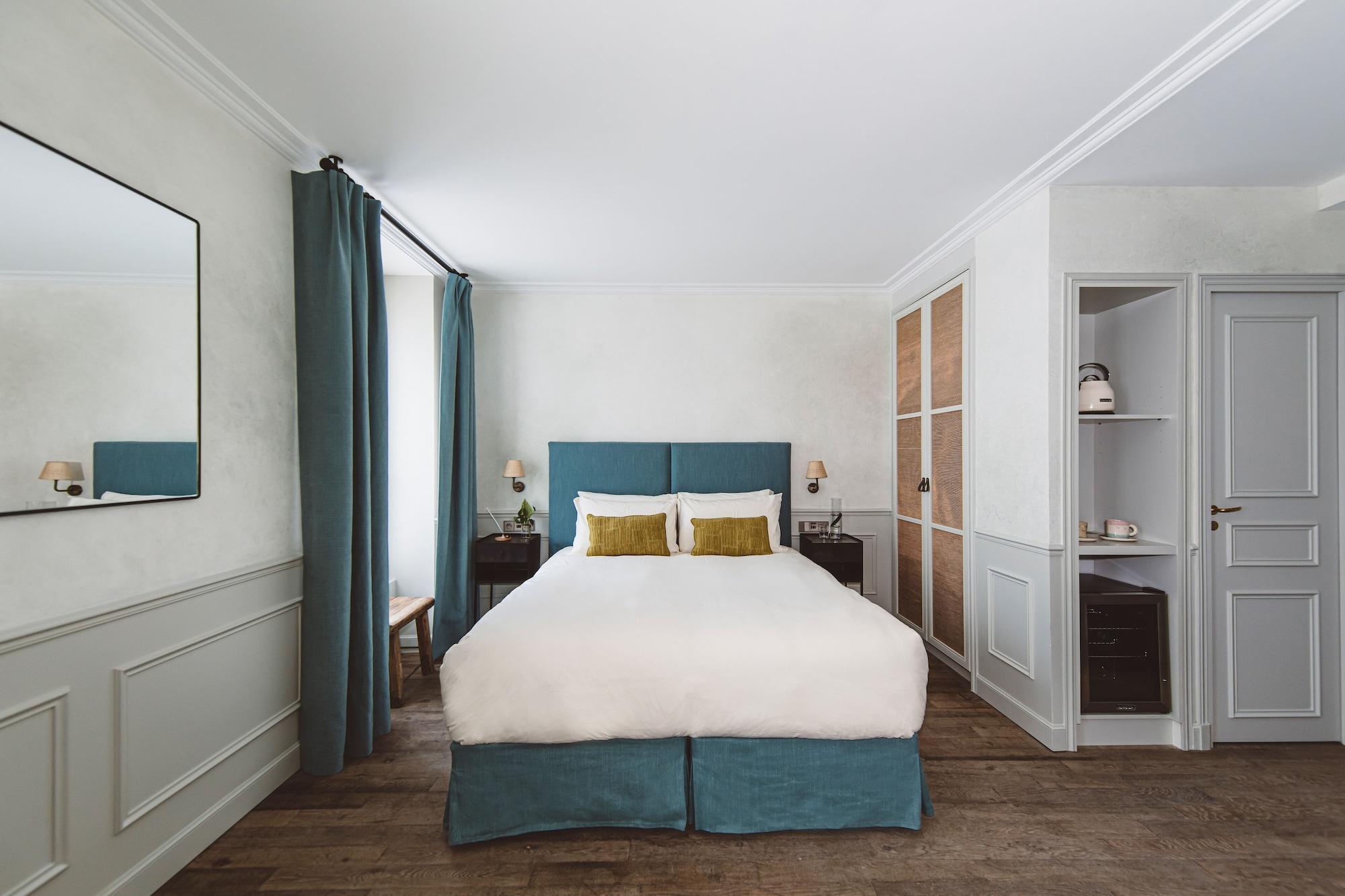 Hoy - Yoga Hotel Paris