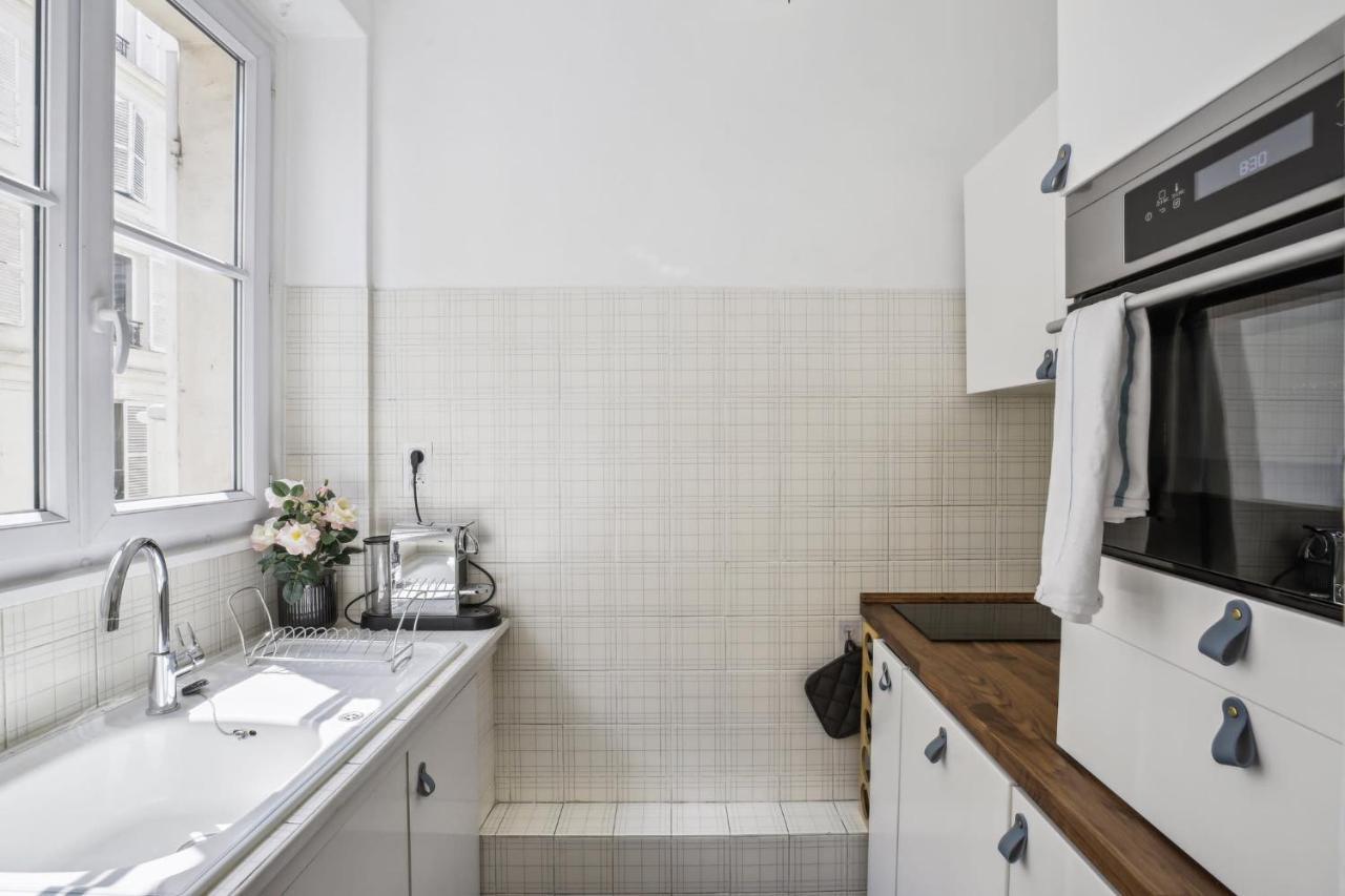 Trocadero & Eiffel Tower - Cityapartmentstay * Paris
